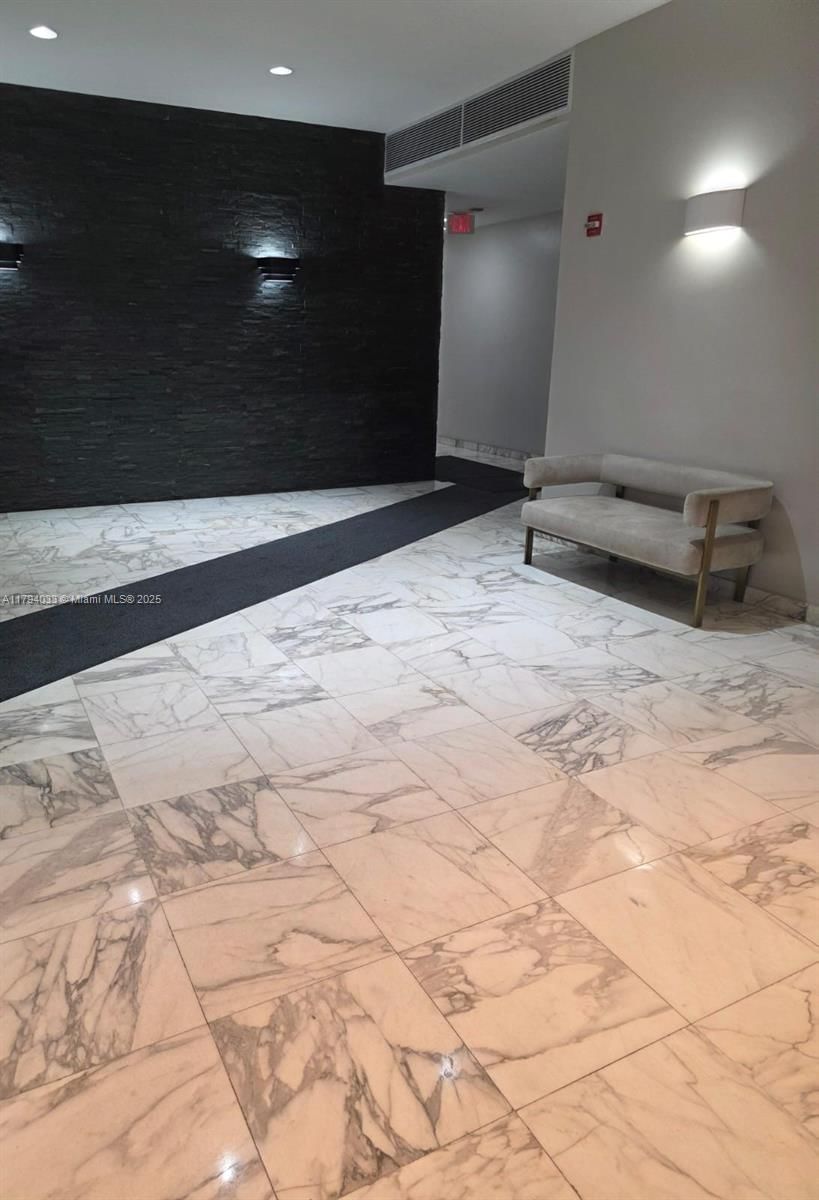 Real estate property located at 9225 Collins Ave #1409, Miami-dade, Four Winds Condo, Surfside, FL