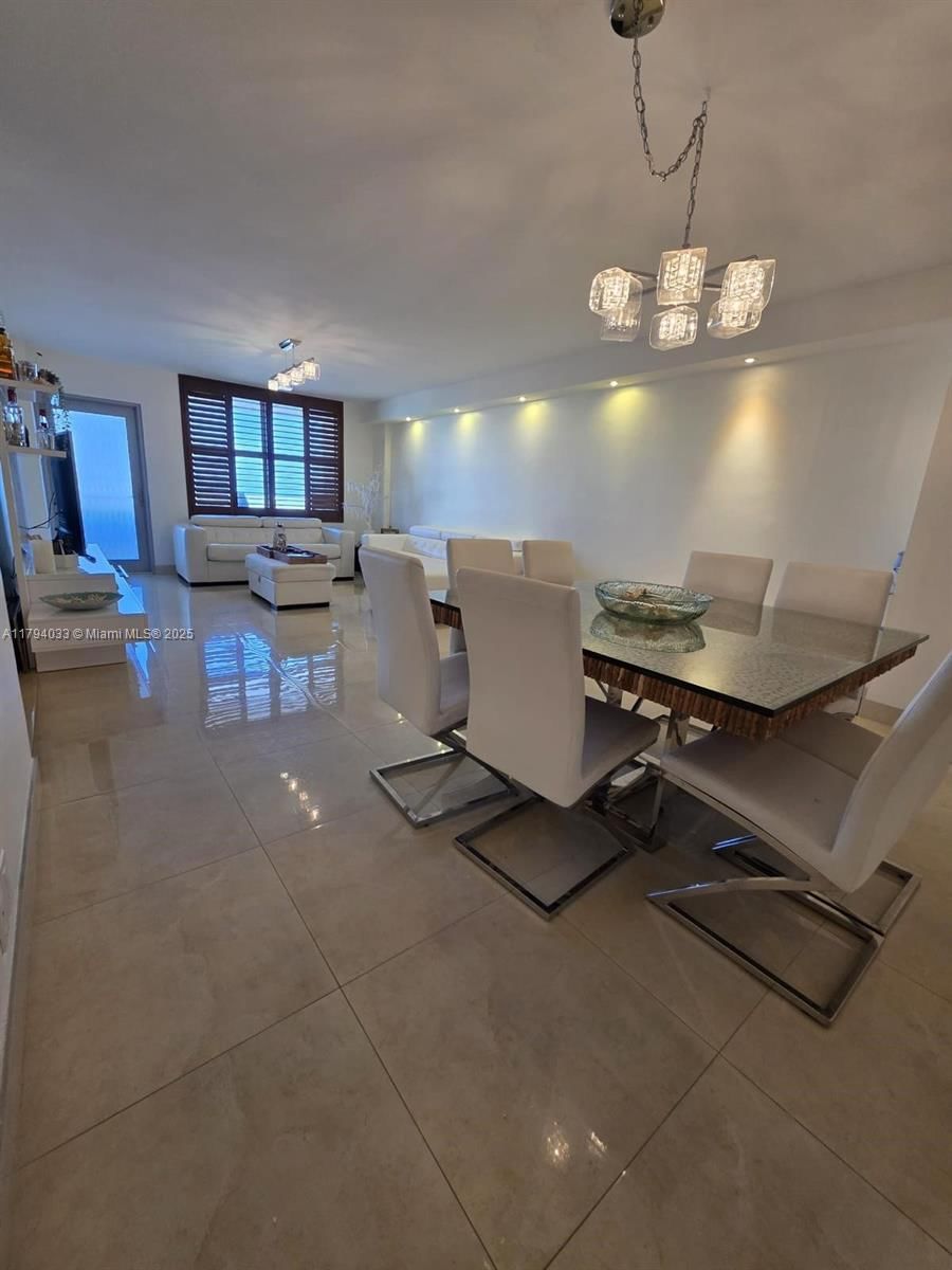 Real estate property located at 9225 Collins Ave #1409, Miami-dade, Four Winds Condo, Surfside, FL