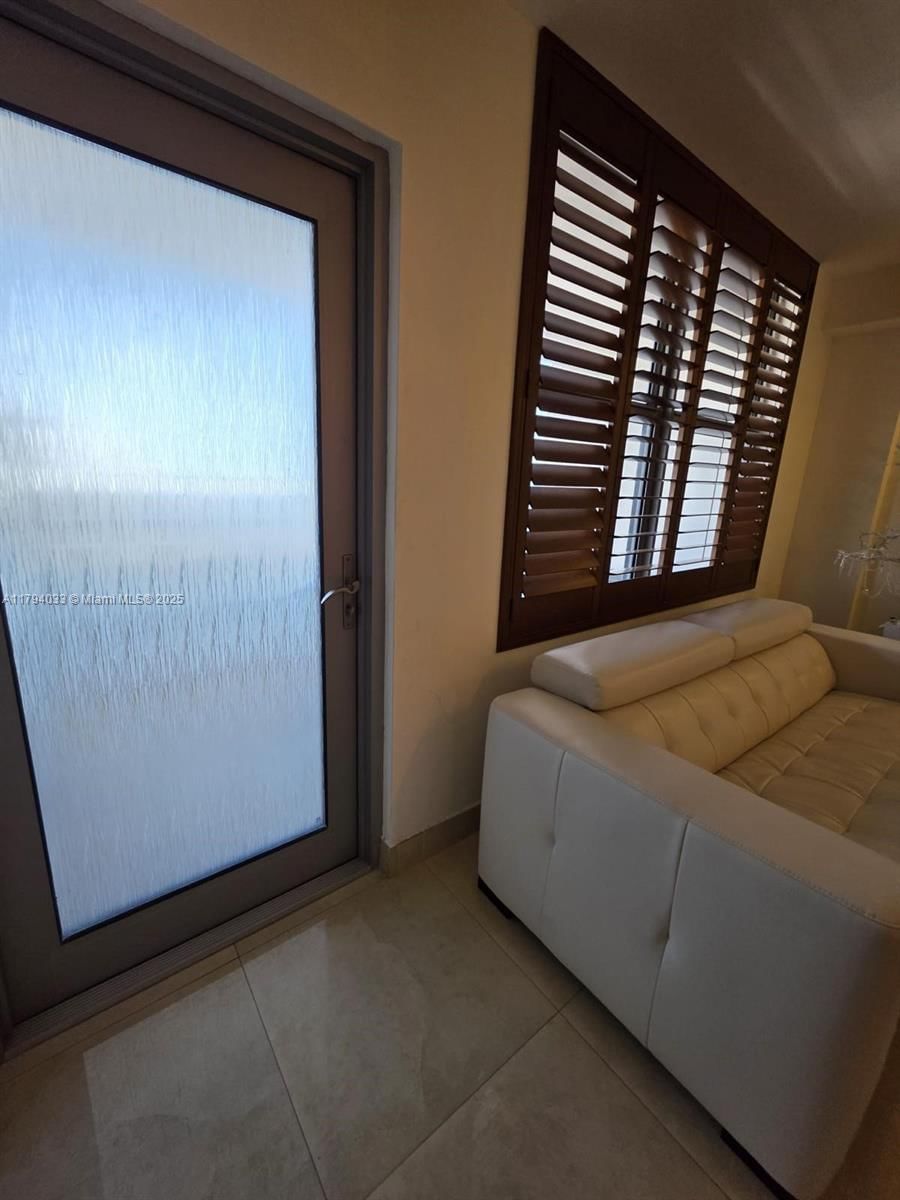 Real estate property located at 9225 Collins Ave #1409, Miami-dade, Four Winds Condo, Surfside, FL
