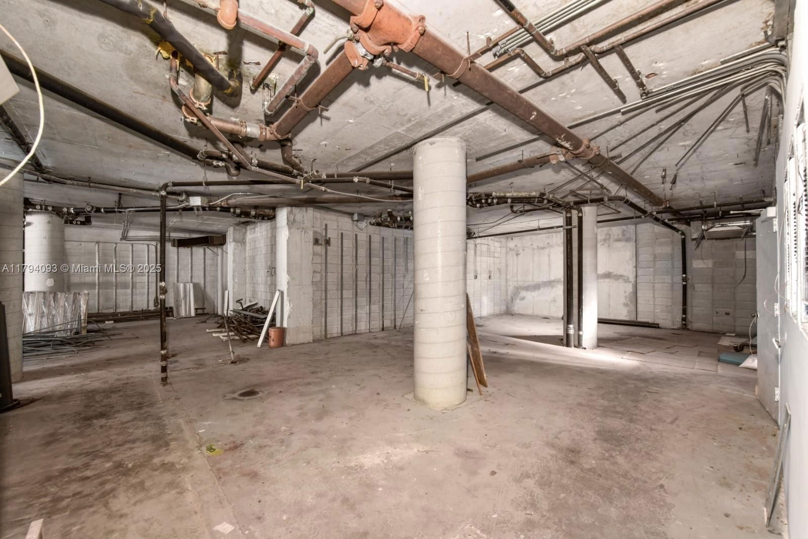 Real estate property located at 2843 Bayshore Dr VILLA1, VILLA 2, Miami-dade, Miami, FL