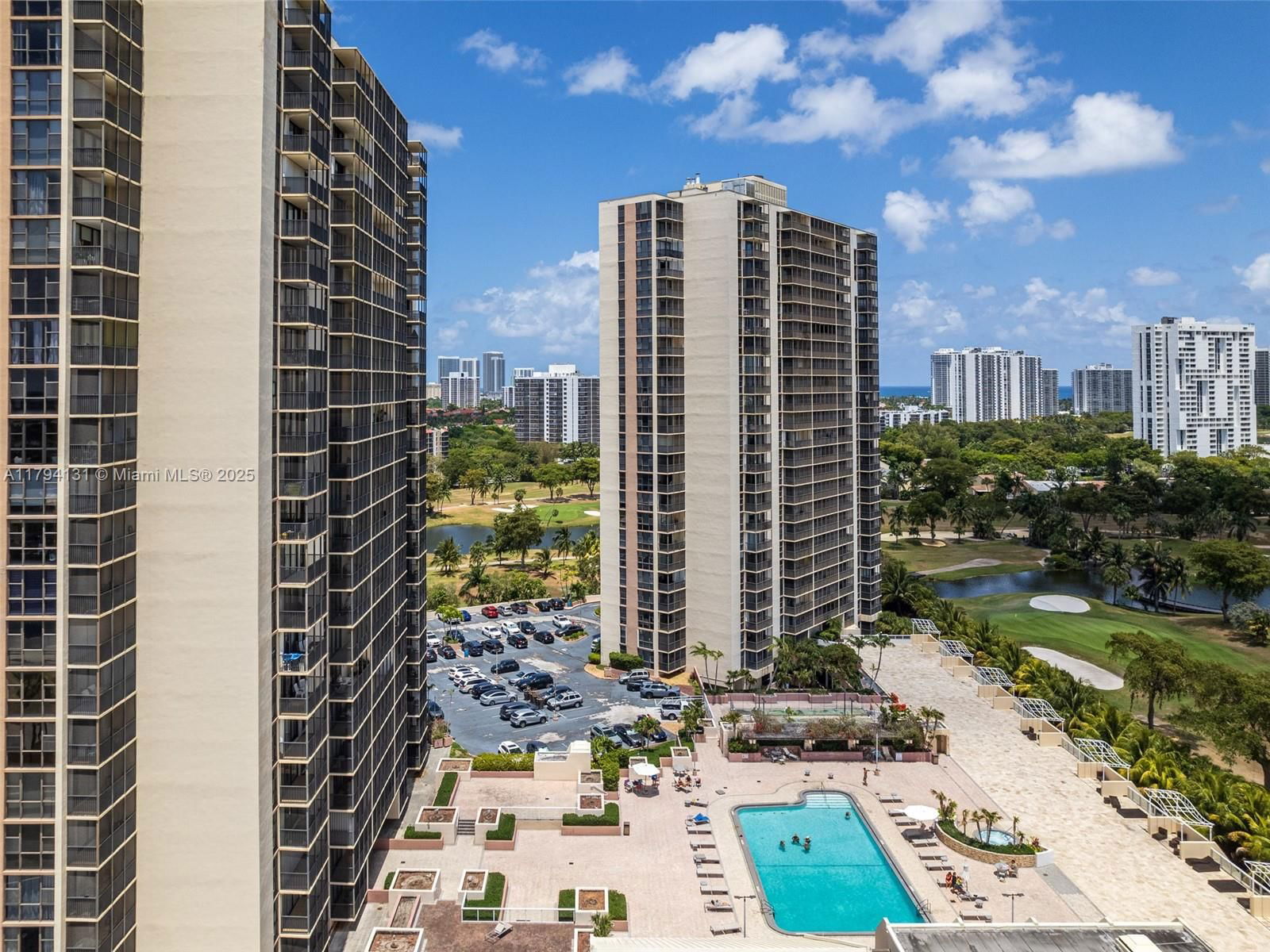 Real estate property located at 20301 Country Club Dr #1927, Miami-dade, Coronado Condo- Tower Ii, Aventura, FL