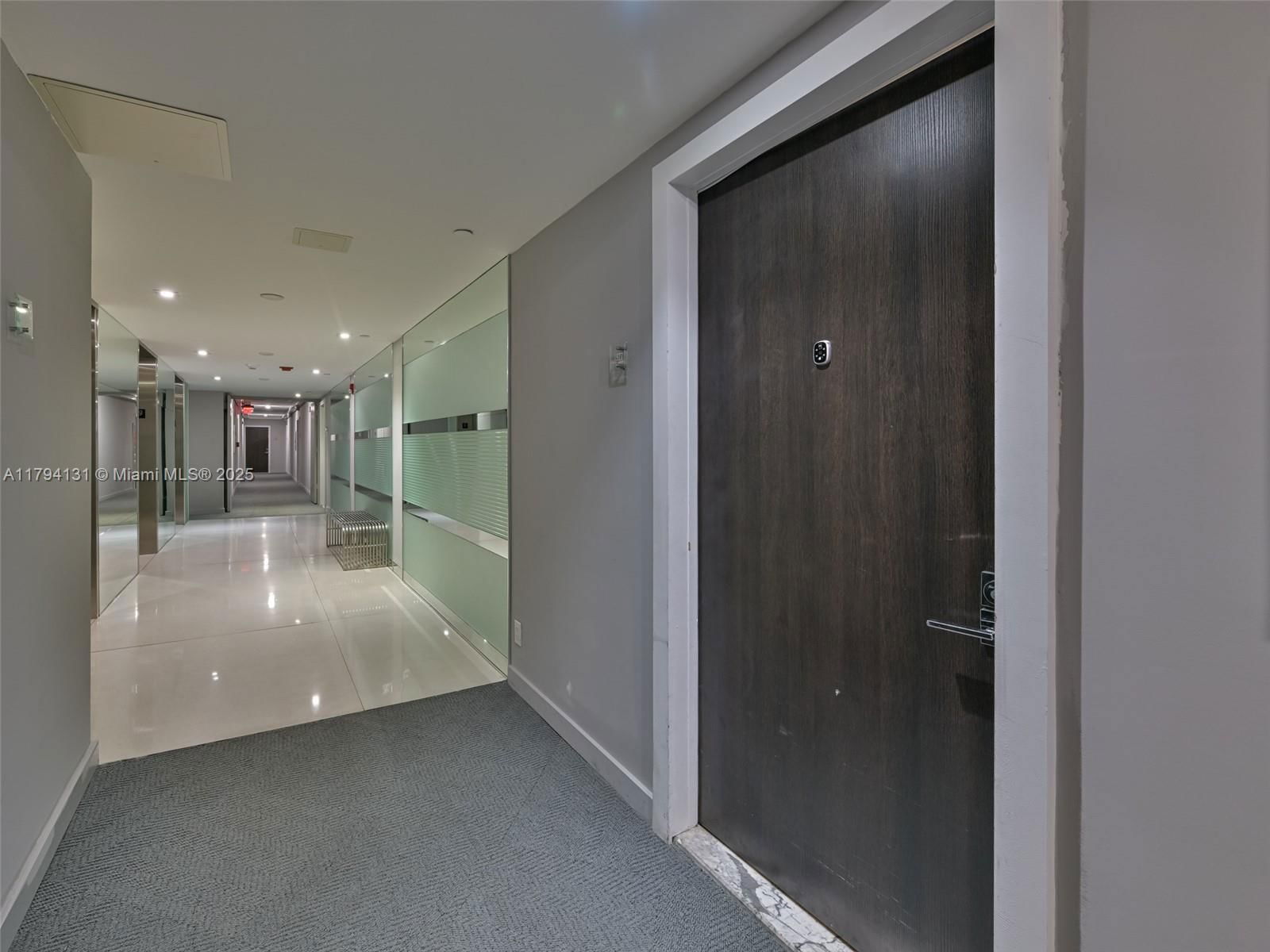 Real estate property located at 20301 Country Club Dr #1927, Miami-dade, Coronado Condo- Tower Ii, Aventura, FL