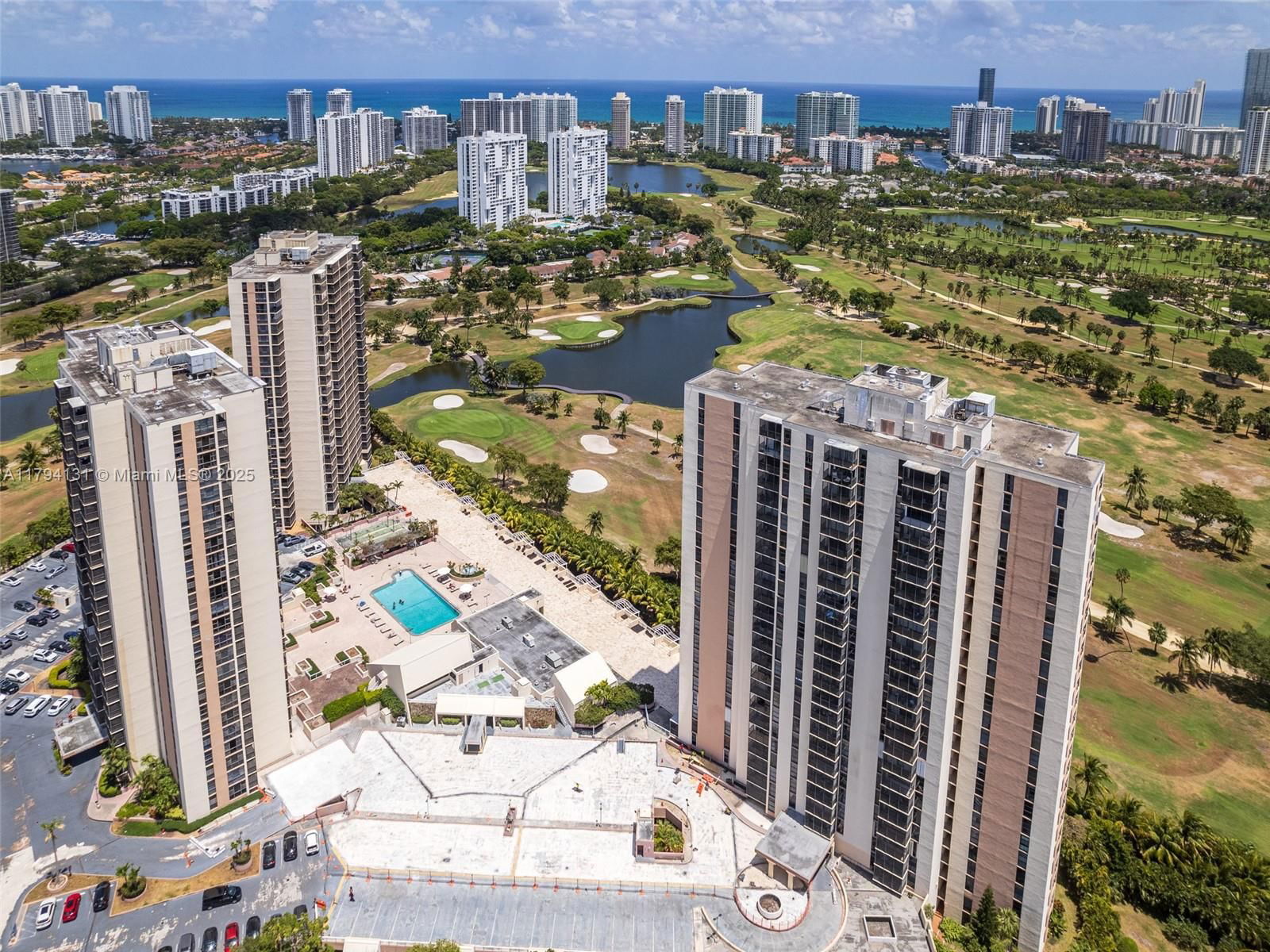 Real estate property located at 20301 Country Club Dr #1927, Miami-dade, Coronado Condo- Tower Ii, Aventura, FL