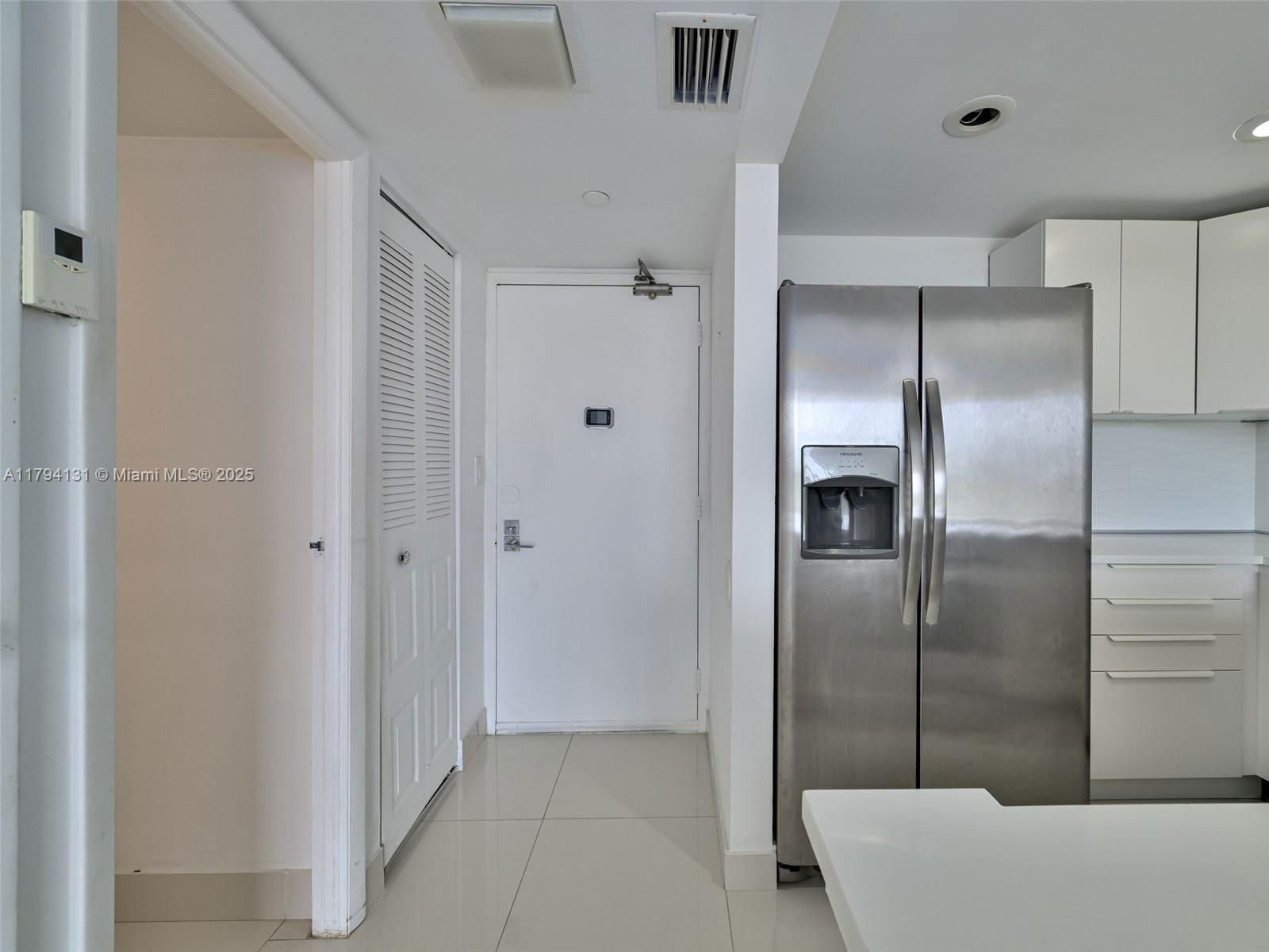 Real estate property located at 20301 Country Club Dr #1927, Miami-dade, Coronado Condo- Tower Ii, Aventura, FL
