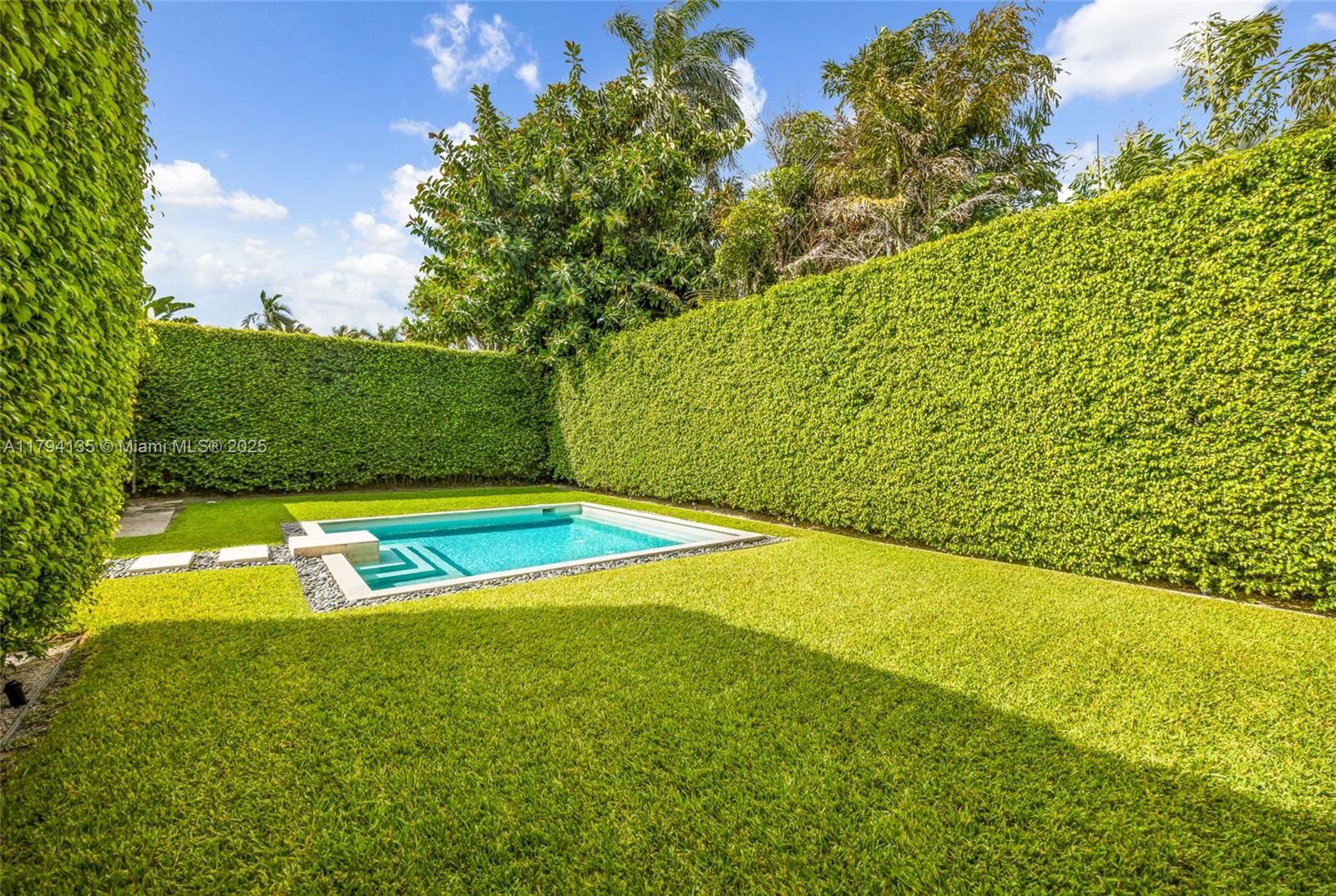 Real estate property located at 5460 Alton Rd, Miami-dade, La Gorce Golf Sub, Miami Beach, FL