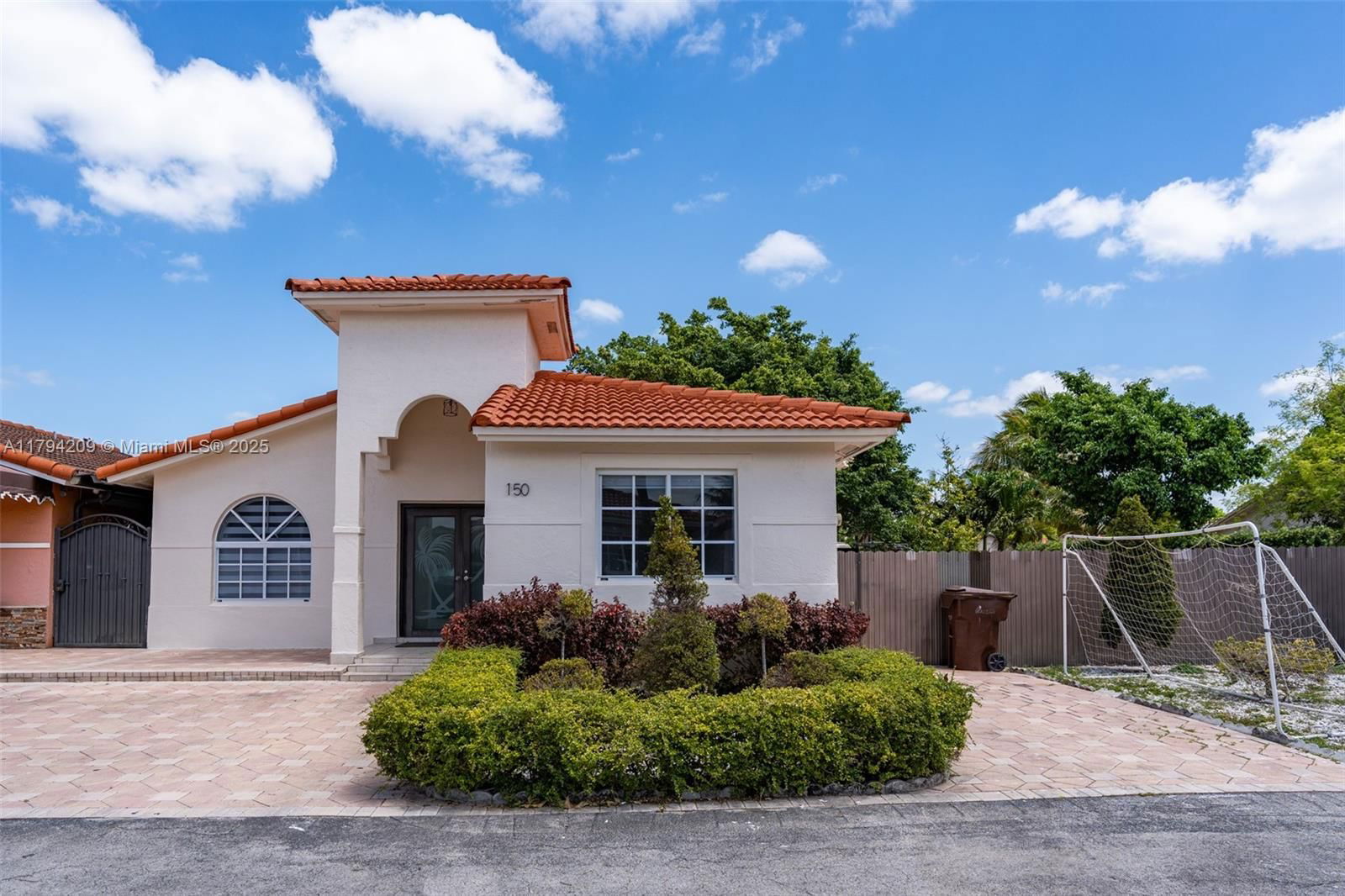 Real estate property located at 3355 68th St #150, Miami-dade, Los Palacios Condo, Hialeah, FL
