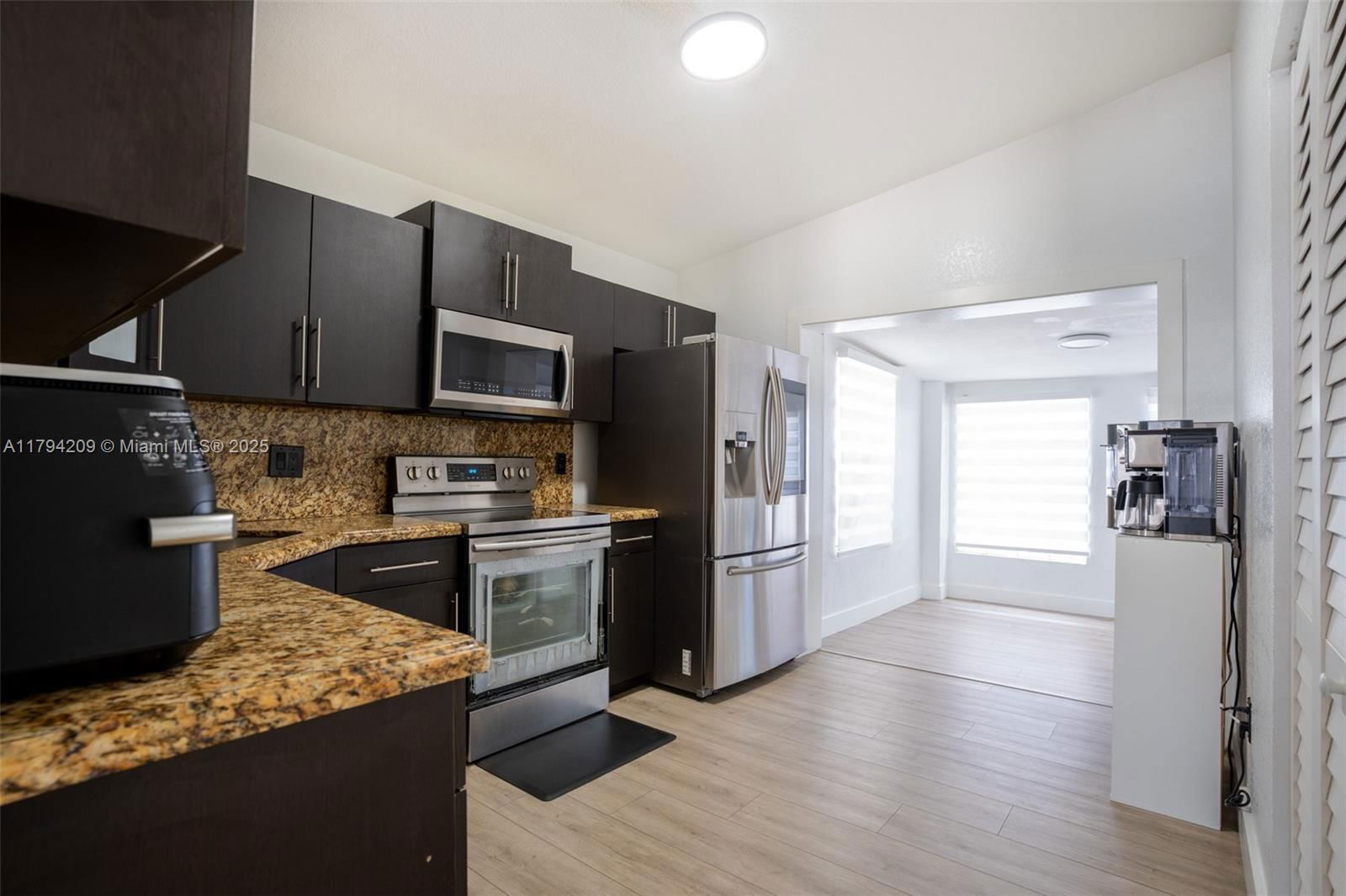 Real estate property located at 3355 68th St #150, Miami-dade, Los Palacios Condo, Hialeah, FL
