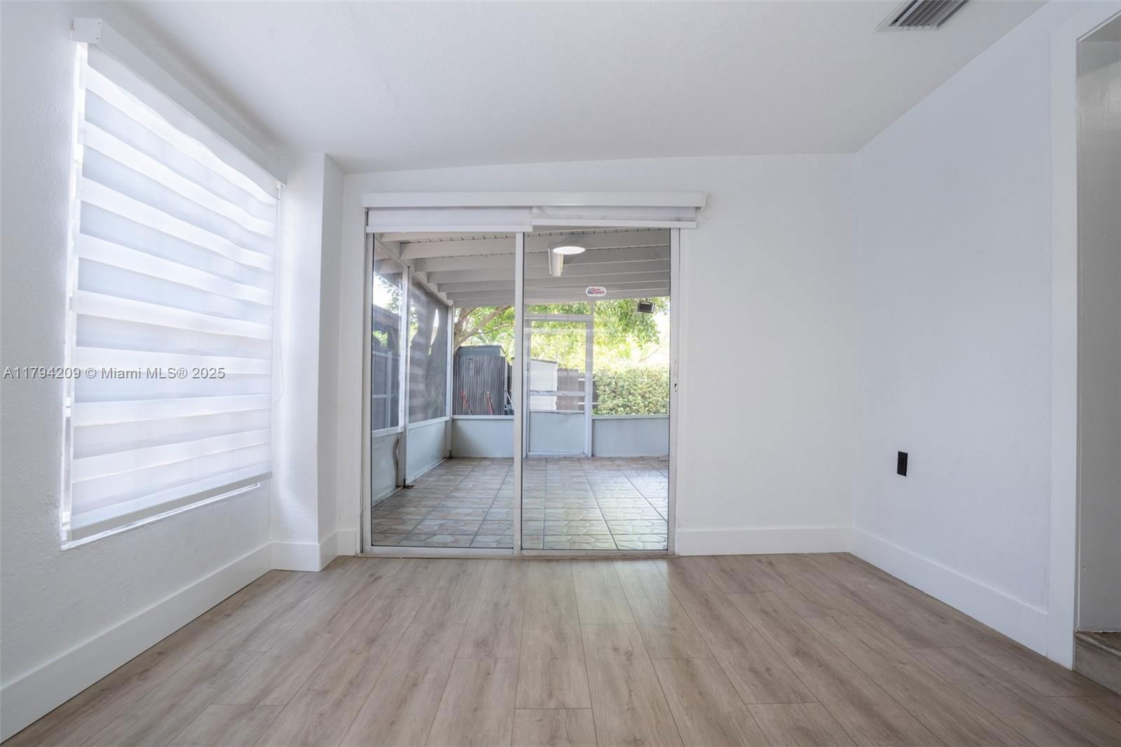 Real estate property located at 3355 68th St #150, Miami-dade, Los Palacios Condo, Hialeah, FL