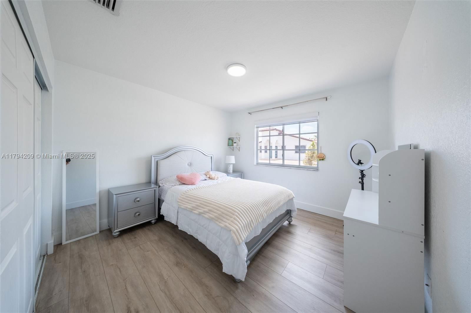 Real estate property located at 3355 68th St #150, Miami-dade, Los Palacios Condo, Hialeah, FL