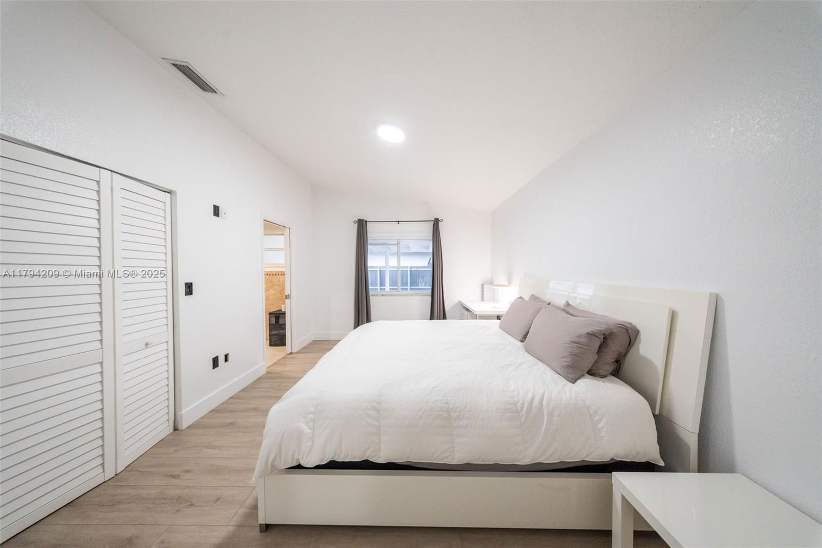 Real estate property located at 3355 68th St #150, Miami-dade, Los Palacios Condo, Hialeah, FL