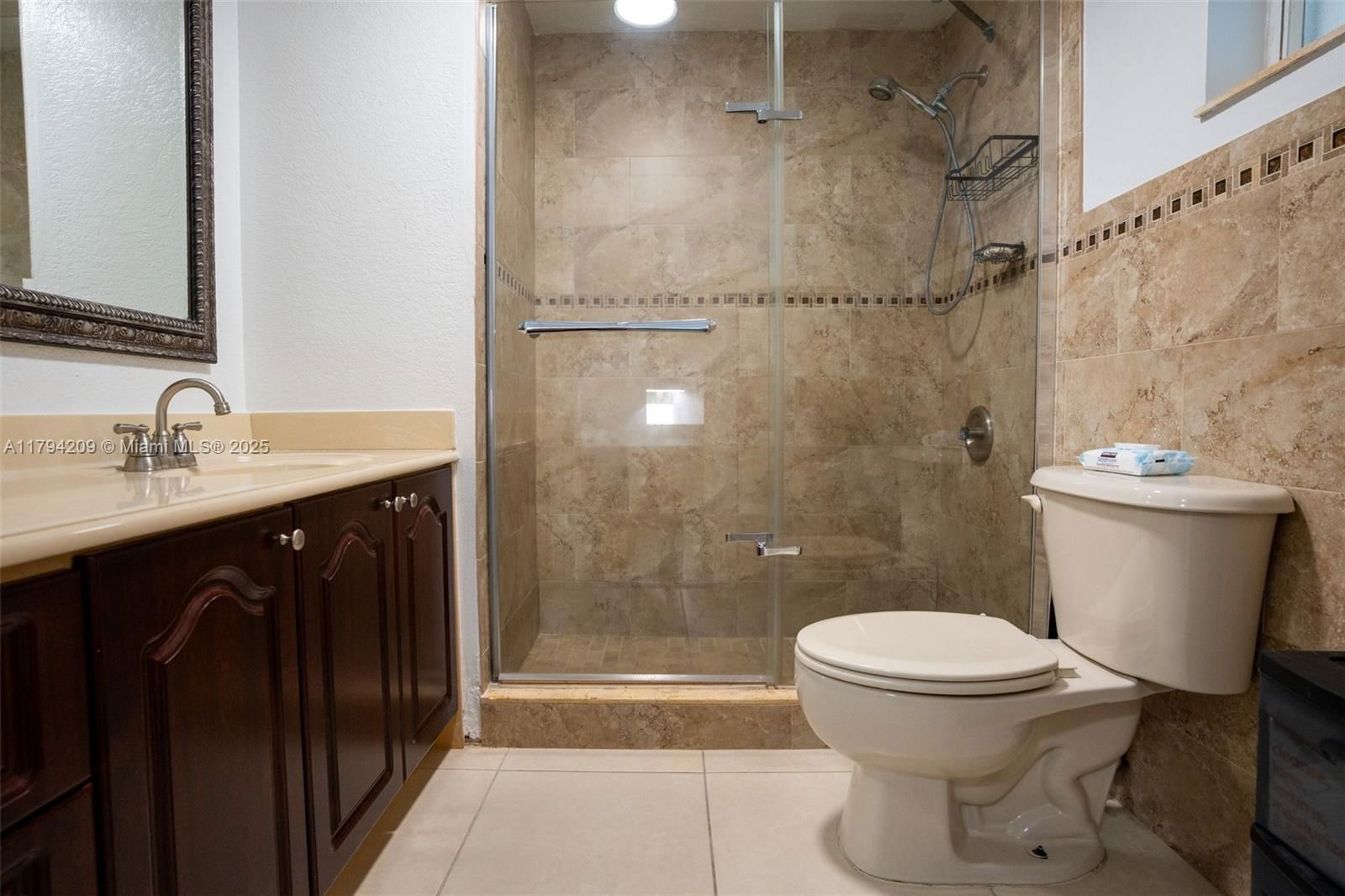 Real estate property located at 3355 68th St #150, Miami-dade, Los Palacios Condo, Hialeah, FL