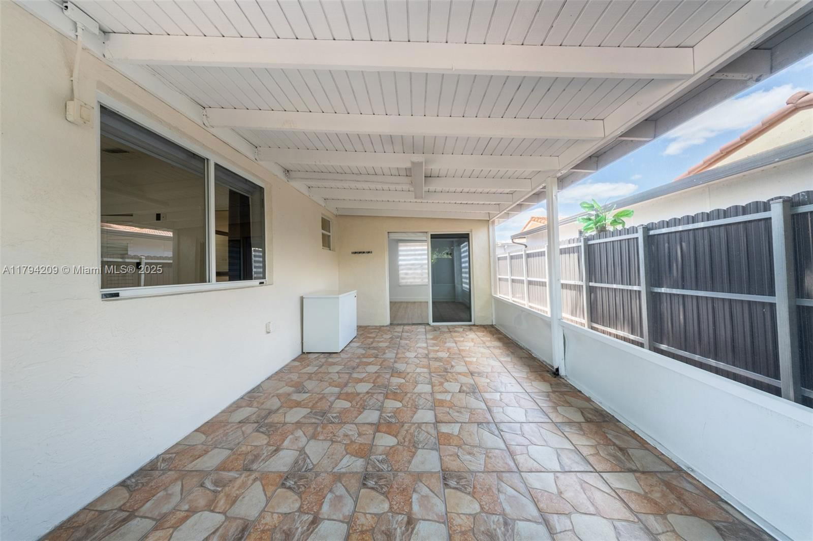 Real estate property located at 3355 68th St #150, Miami-dade, Los Palacios Condo, Hialeah, FL