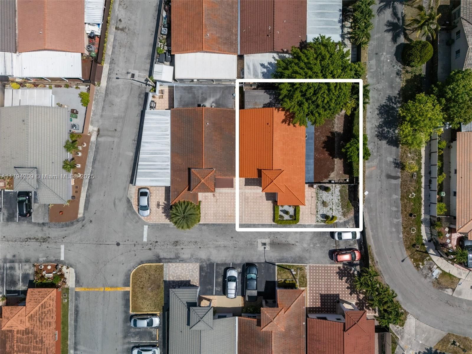 Real estate property located at 3355 68th St #150, Miami-dade, Los Palacios Condo, Hialeah, FL
