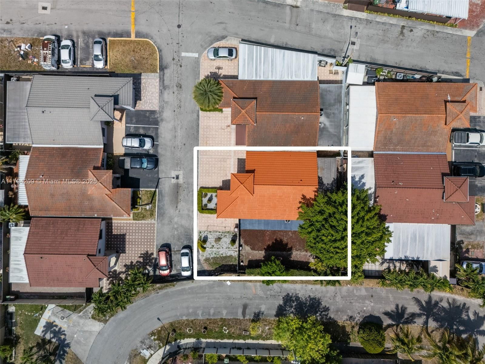Real estate property located at 3355 68th St #150, Miami-dade, Los Palacios Condo, Hialeah, FL