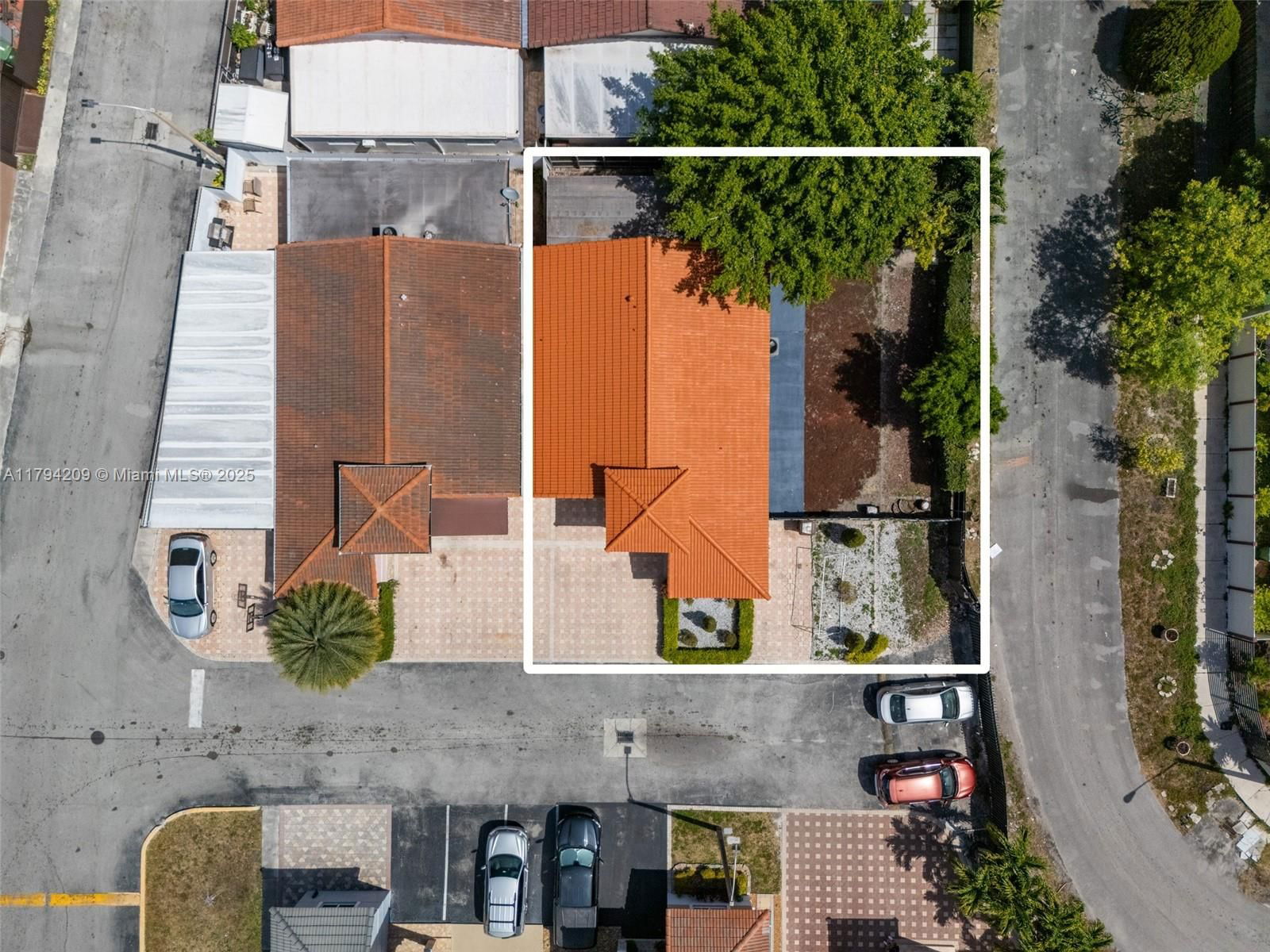 Real estate property located at 3355 68th St #150, Miami-dade, Los Palacios Condo, Hialeah, FL