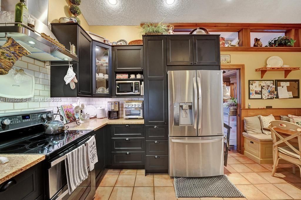 Real estate property located at 9682 Ridgecrest Ct, Broward, Forest Ridge Single Famil, Davie, FL