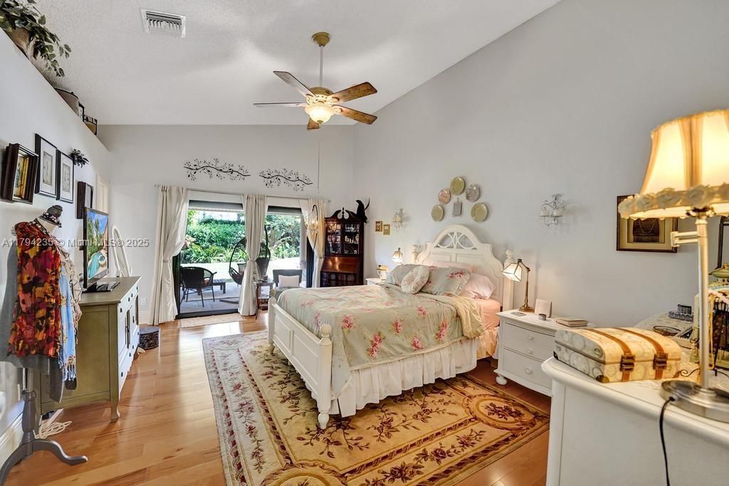 Real estate property located at 9682 Ridgecrest Ct, Broward, Forest Ridge Single Famil, Davie, FL
