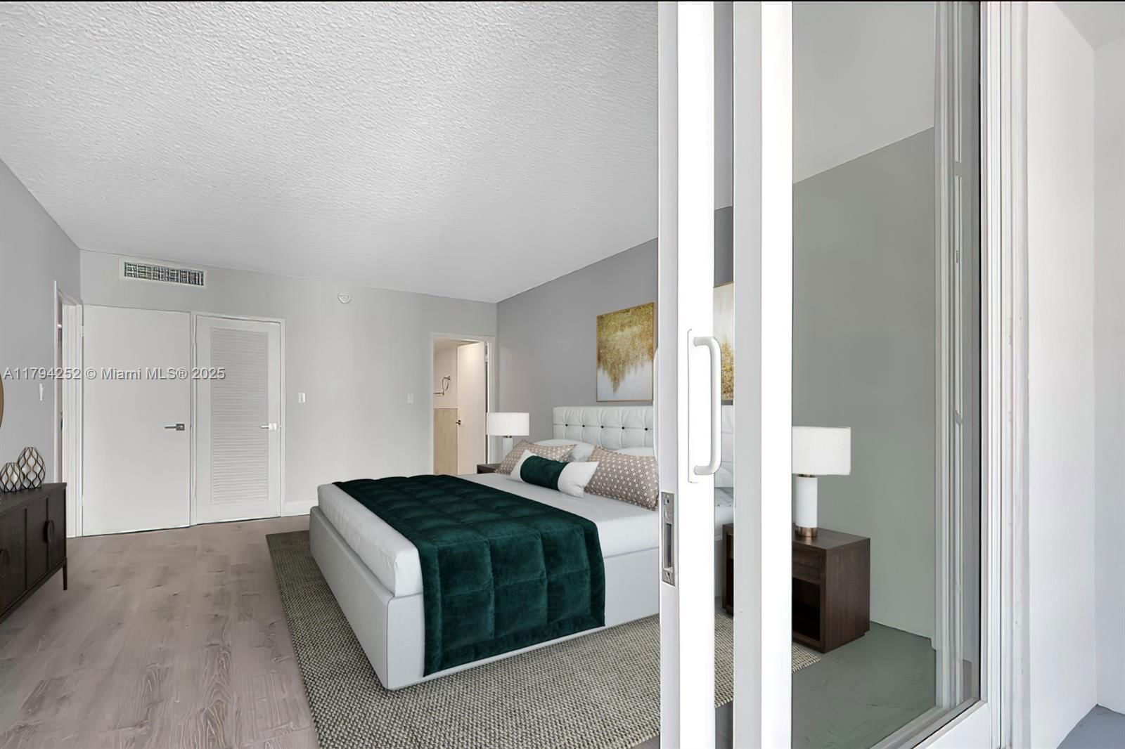 Real estate property located at 5401 Collins Ave #411, Miami-dade, The Carriage House Condo, Miami Beach, FL