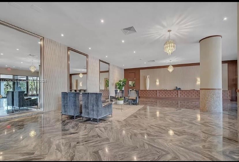 Real estate property located at 5401 Collins Ave #411, Miami-dade, The Carriage House Condo, Miami Beach, FL