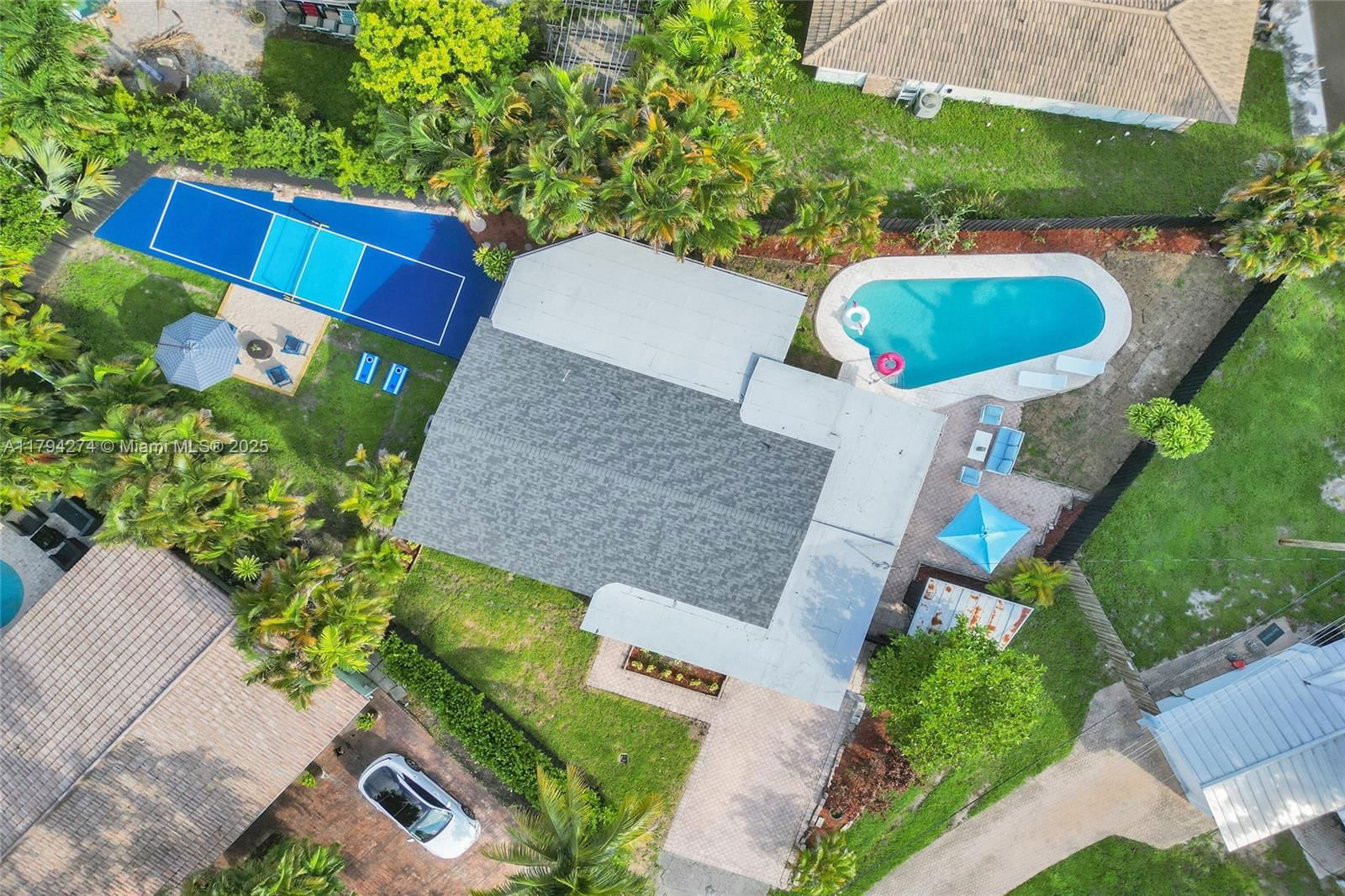 Real estate property located at 3295 6th Ave, Broward, Lloyd Estates, Oakland Park, FL