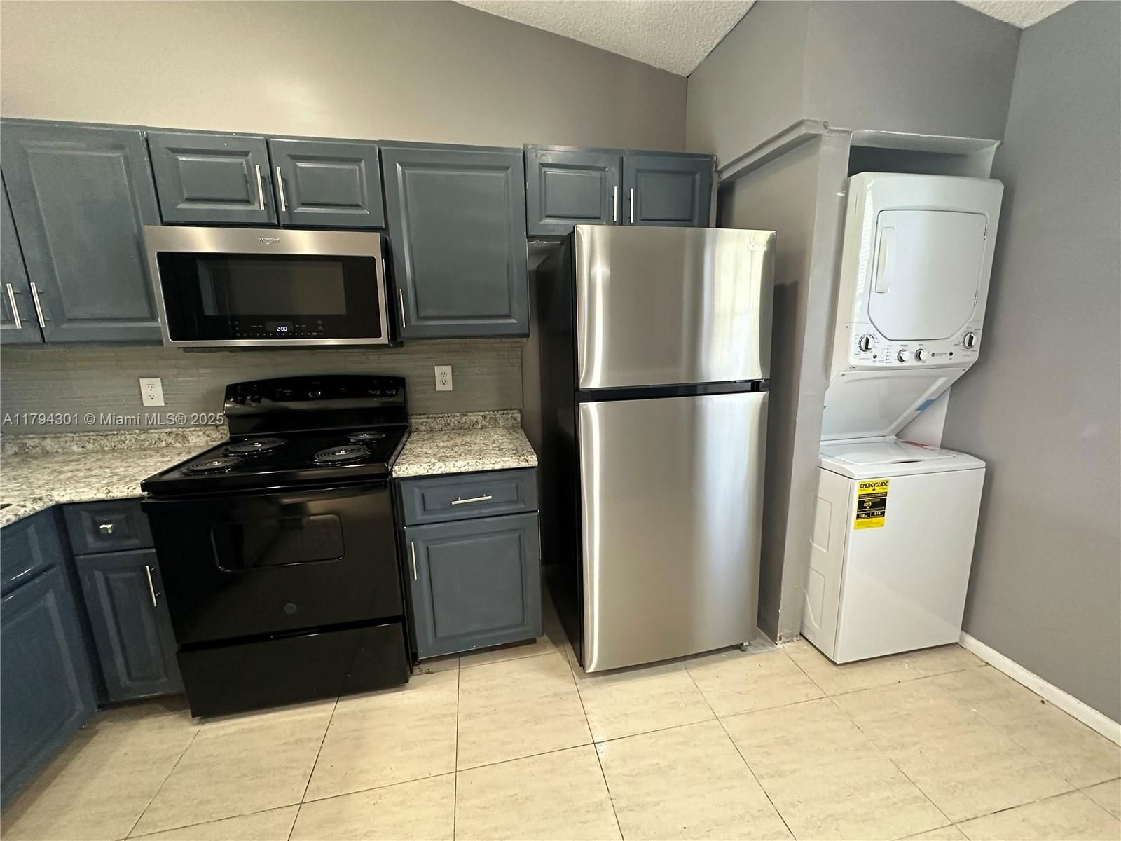 Real estate property located at 2511 56th Ave #12-25, Broward, Circle Villas (the) Condo, Lauderhill, FL