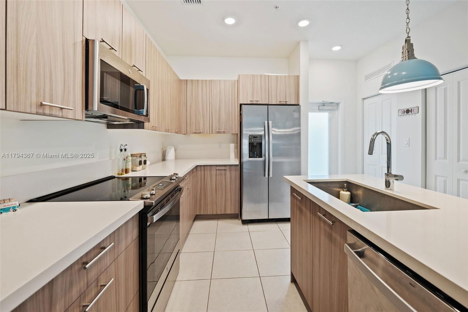 Real estate property located at 8201 41st St D-107, Miami-dade, Downtown Doral South Phas, Doral, FL