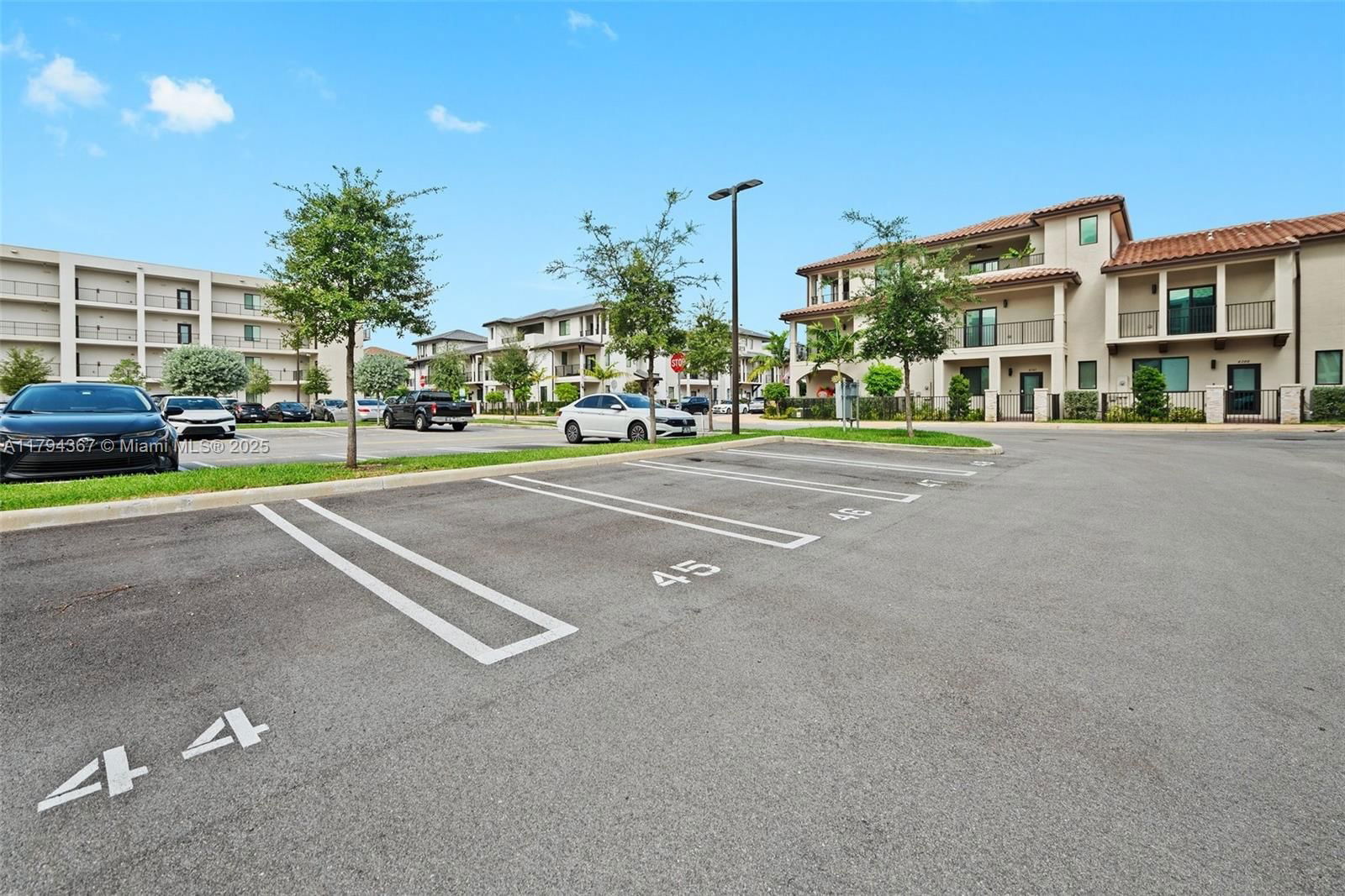 Real estate property located at 8201 41st St D-107, Miami-dade, Downtown Doral South Phas, Doral, FL