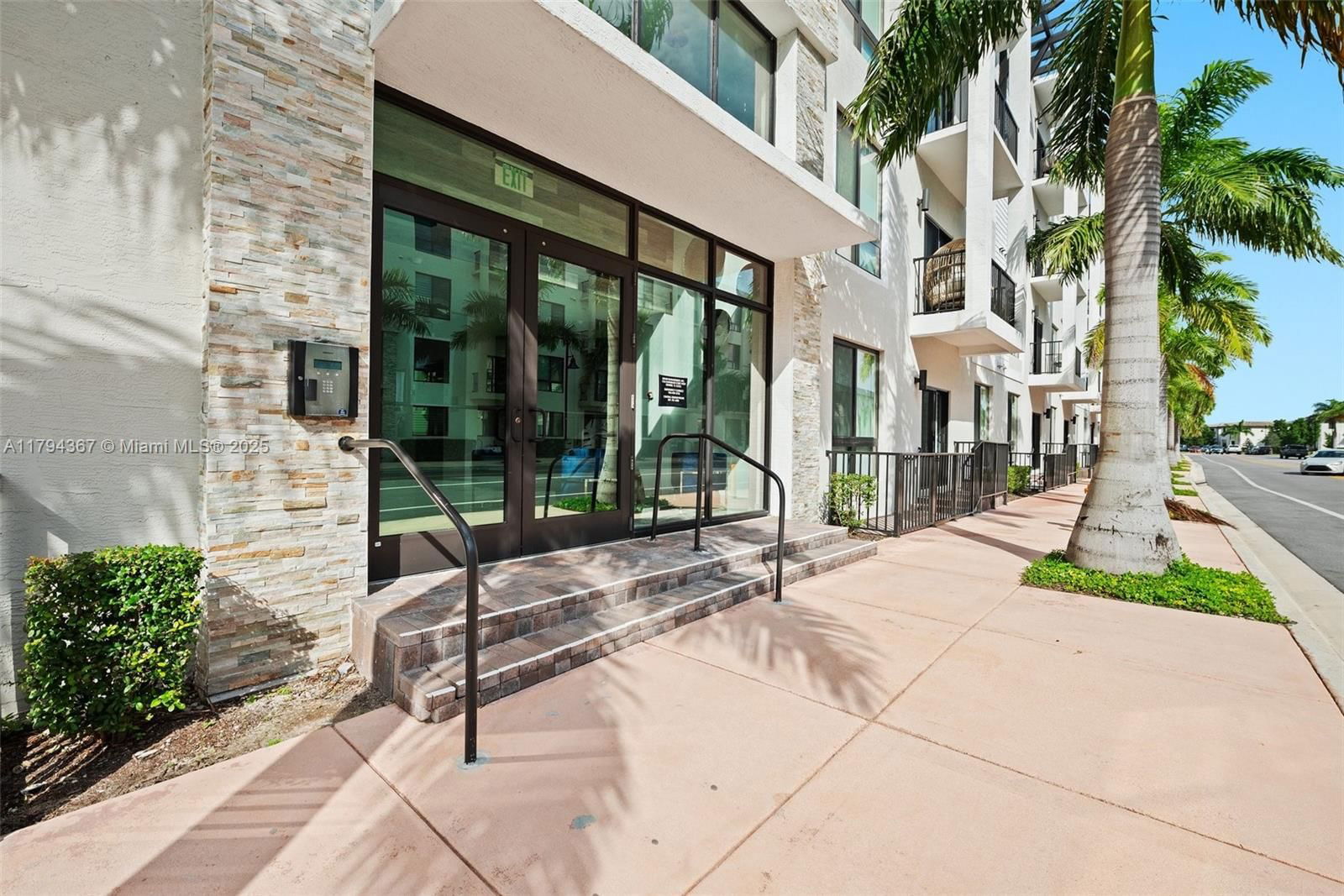 Real estate property located at 8201 41st St D-107, Miami-dade, Downtown Doral South Phas, Doral, FL