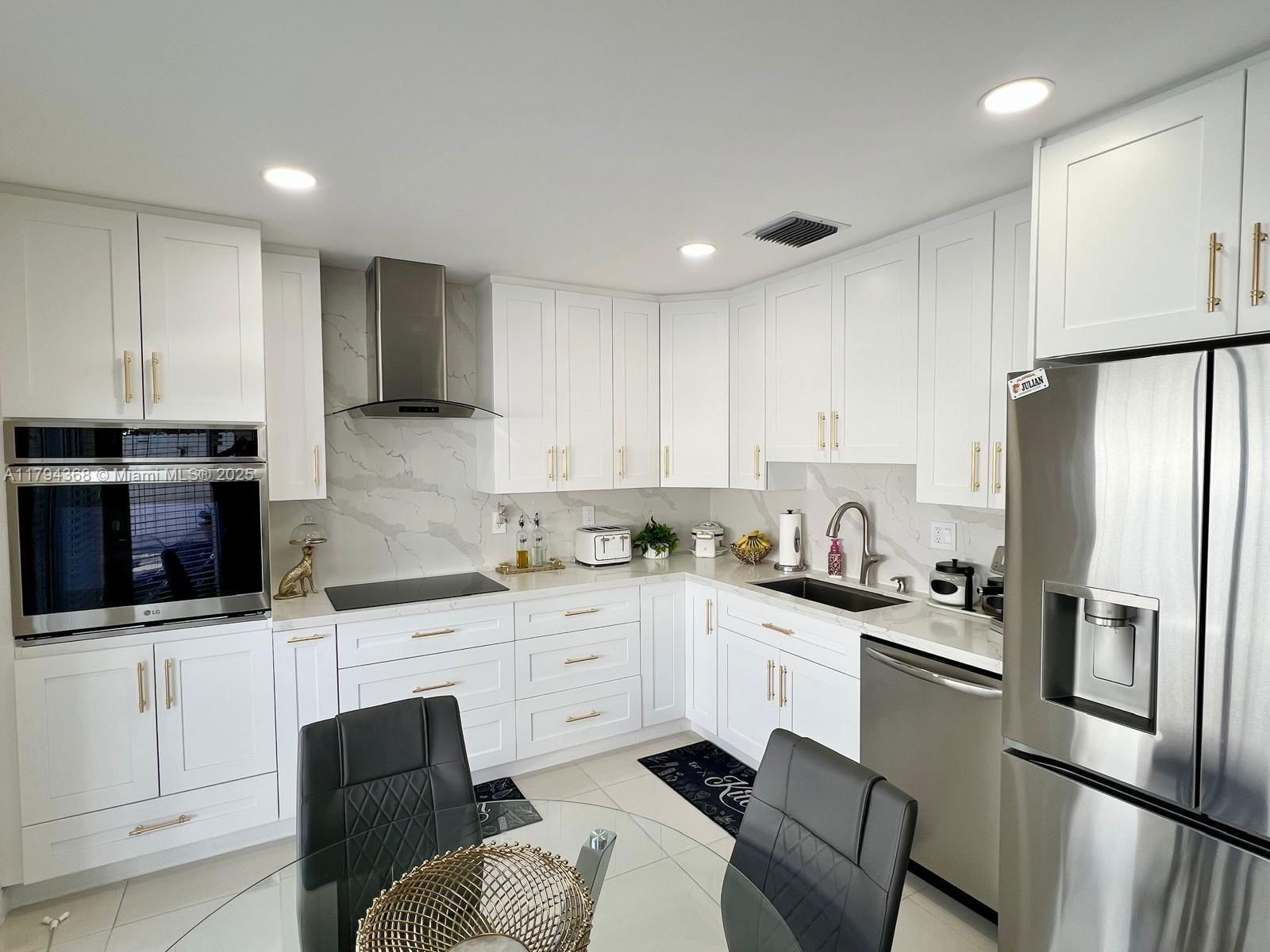 Real estate property located at 9511 155th Ave, Miami-dade, Highlands At Kendall, Miami, FL