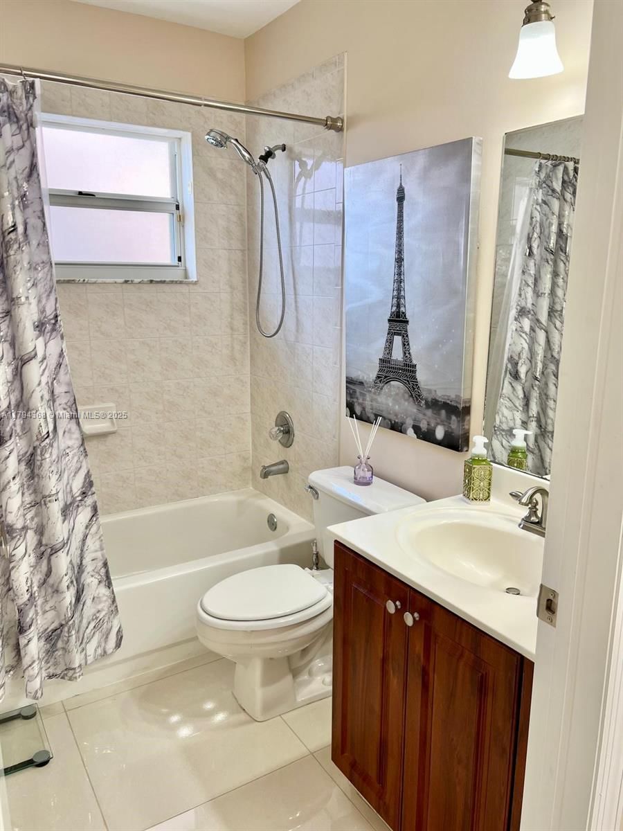 Real estate property located at 9511 155th Ave, Miami-dade, Highlands At Kendall, Miami, FL
