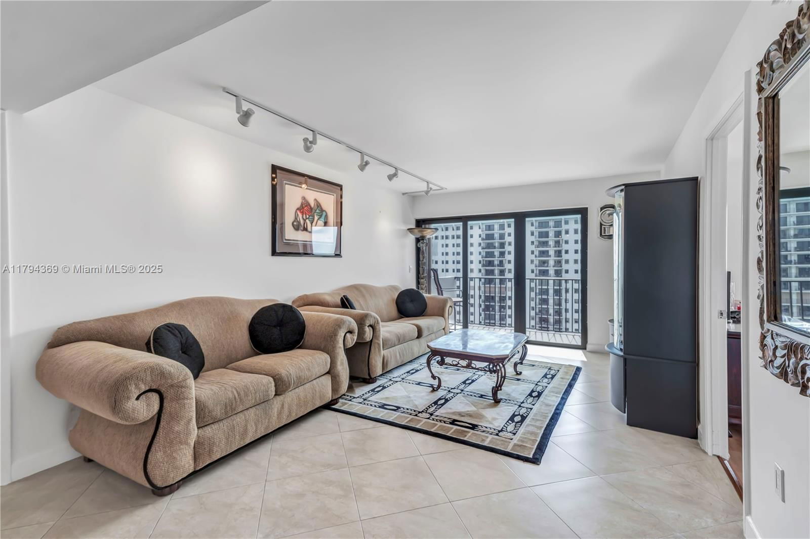 Real estate property located at 1201 Ocean Dr #2107N, Broward, Summit Condo, Hollywood, FL