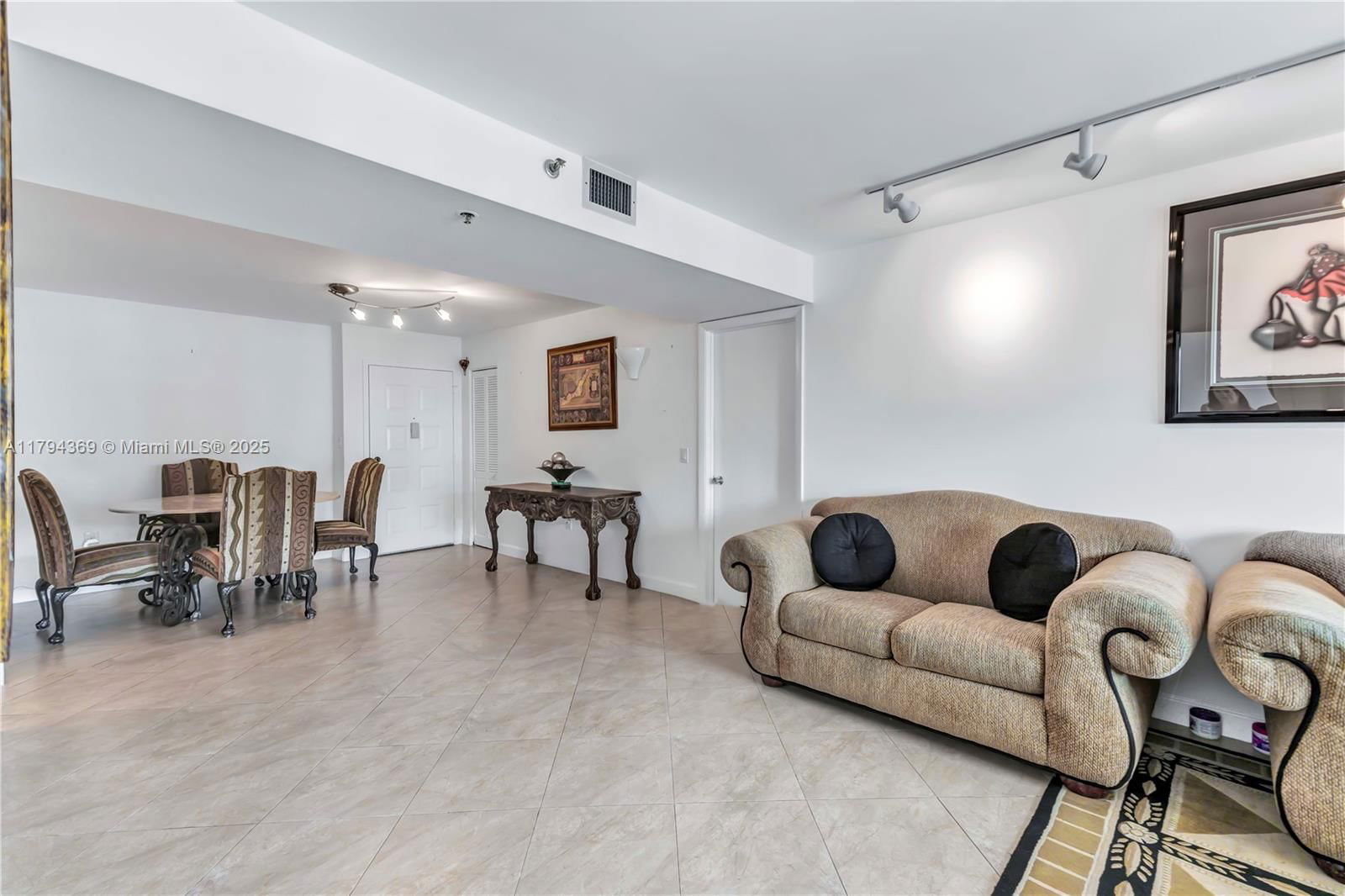 Real estate property located at 1201 Ocean Dr #2107N, Broward, Summit Condo, Hollywood, FL