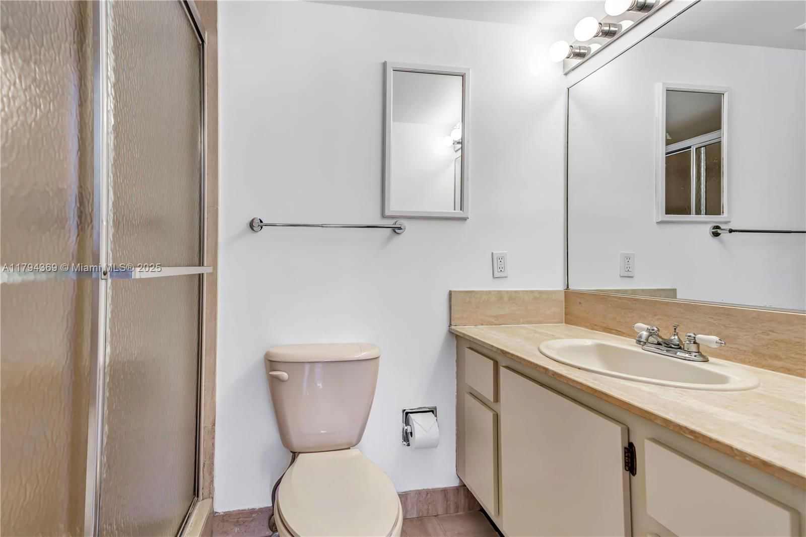 Real estate property located at 1201 Ocean Dr #2107N, Broward, Summit Condo, Hollywood, FL