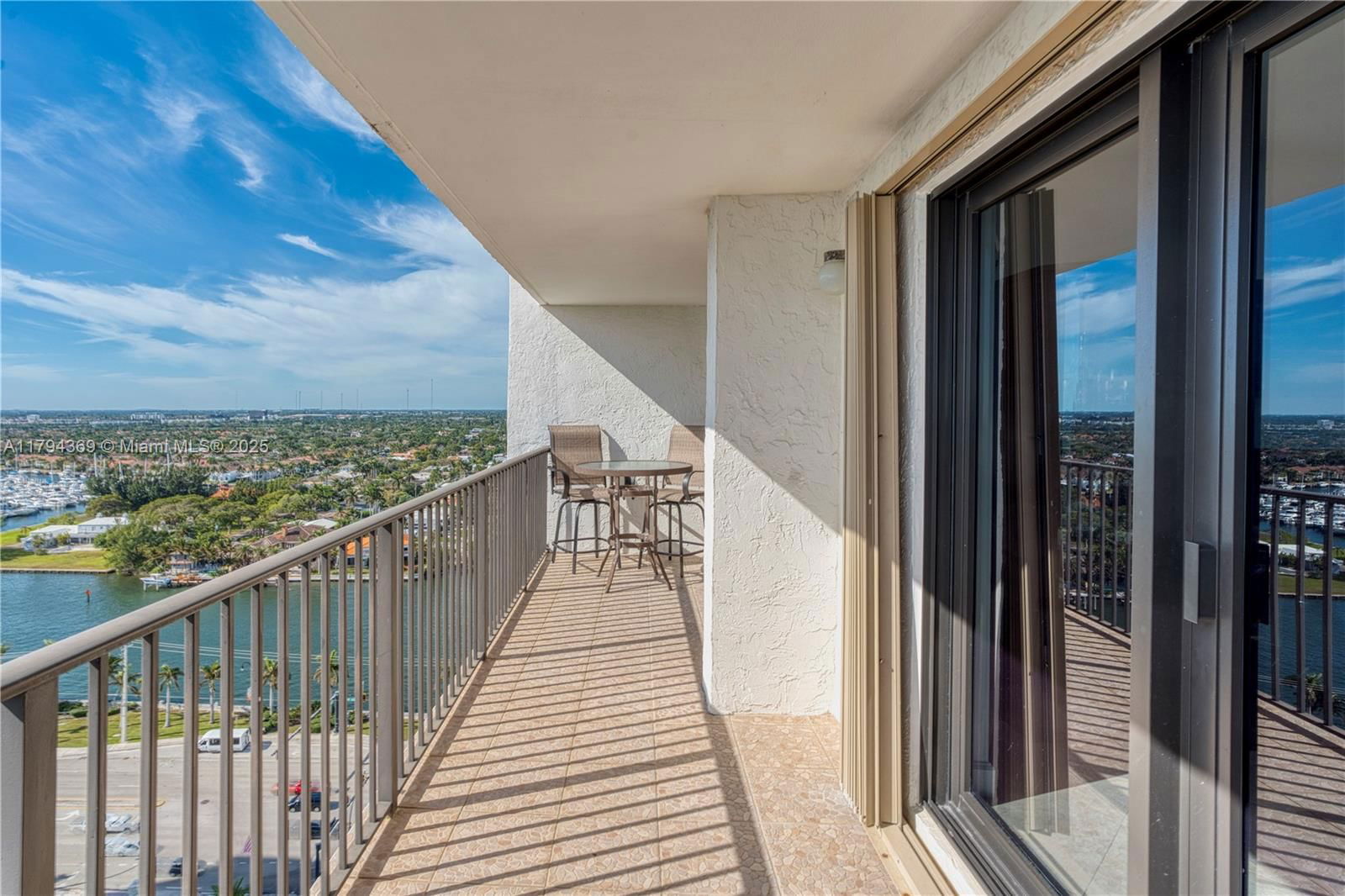 Real estate property located at 1201 Ocean Dr #2107N, Broward, Summit Condo, Hollywood, FL