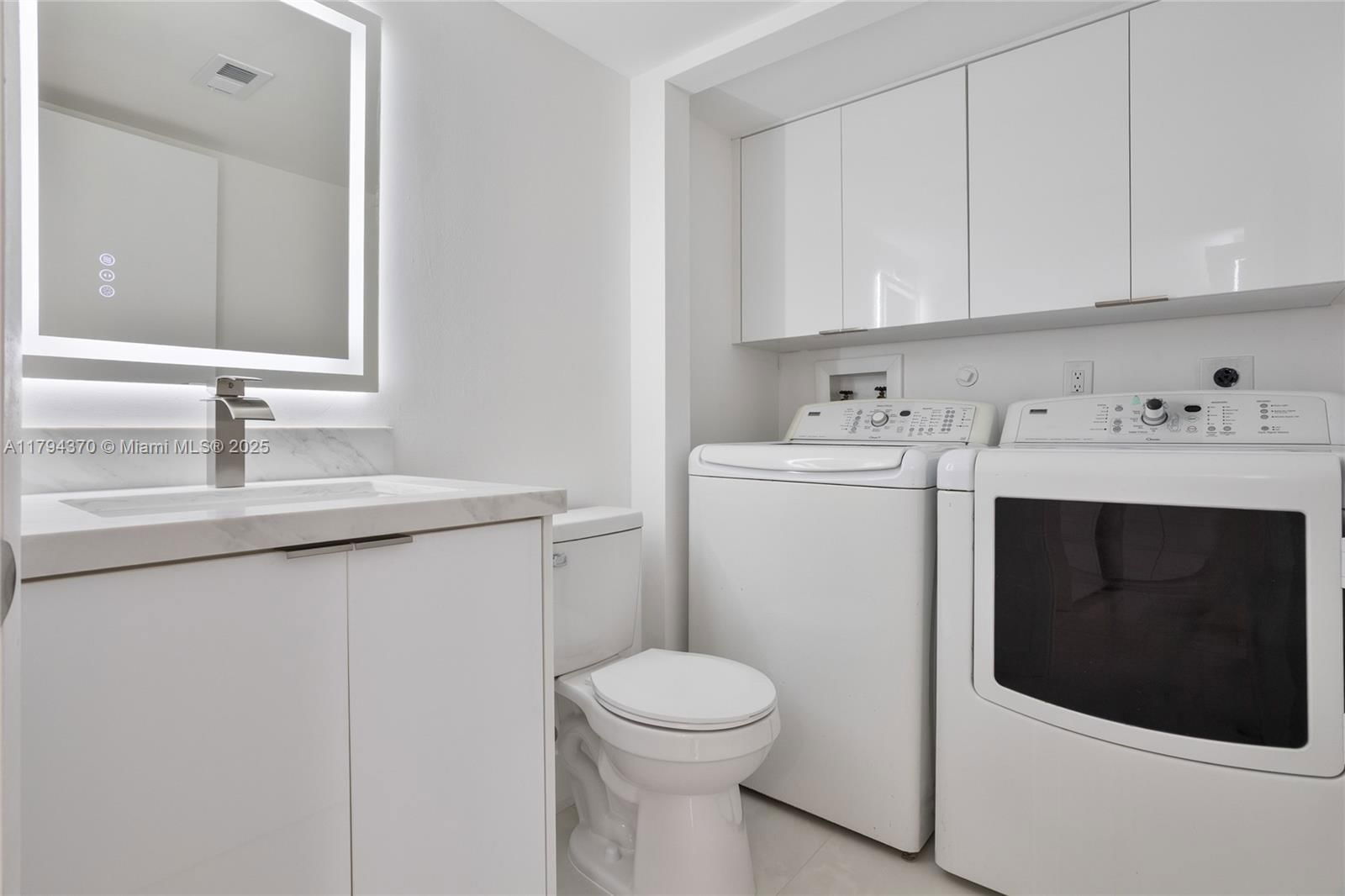 Real estate property located at 853 118th Ter, Broward, Lake Pine Village, Davie, FL
