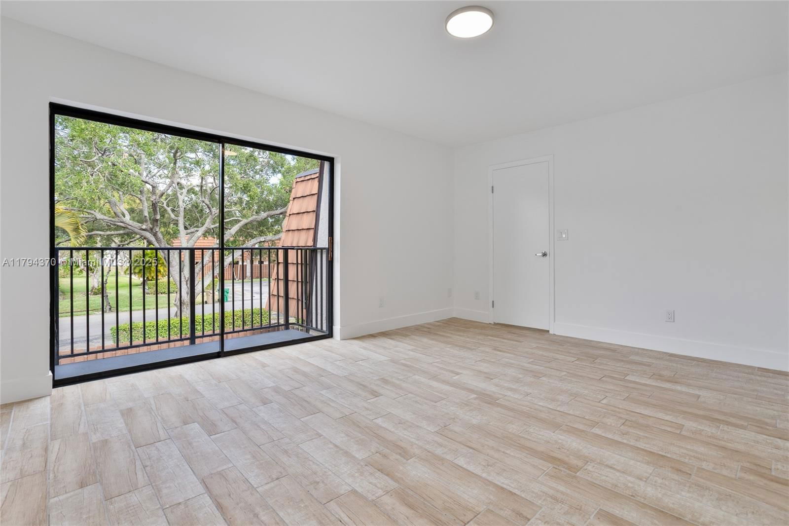 Real estate property located at 853 118th Ter, Broward, Lake Pine Village, Davie, FL