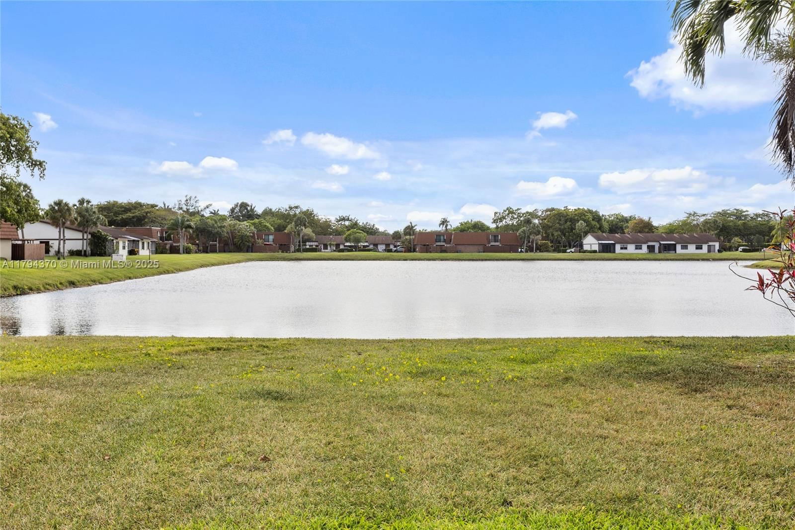 Real estate property located at 853 118th Ter, Broward, Lake Pine Village, Davie, FL