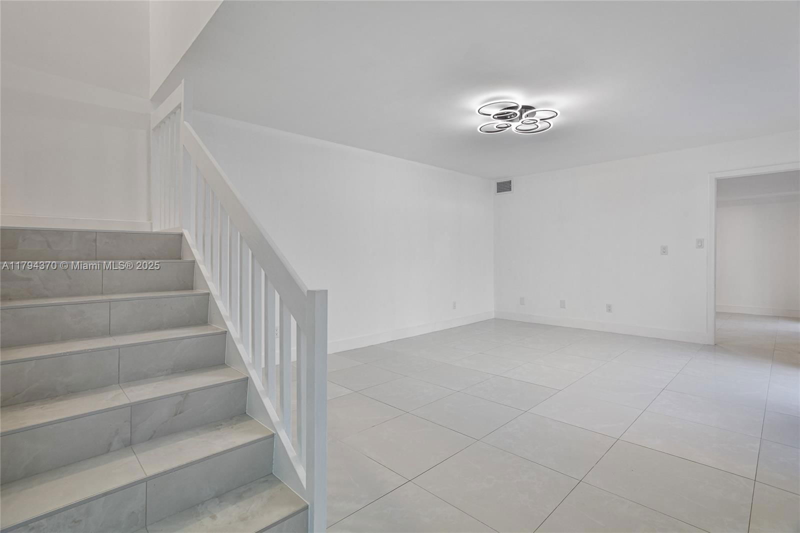 Real estate property located at 853 118th Ter, Broward, Lake Pine Village, Davie, FL