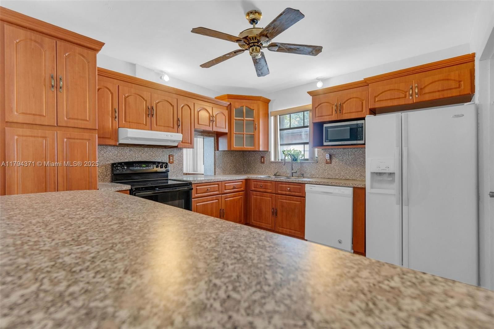 Real estate property located at 700 76th Ave, Broward, Boulevard Heights Sec 11, Pembroke Pines, FL