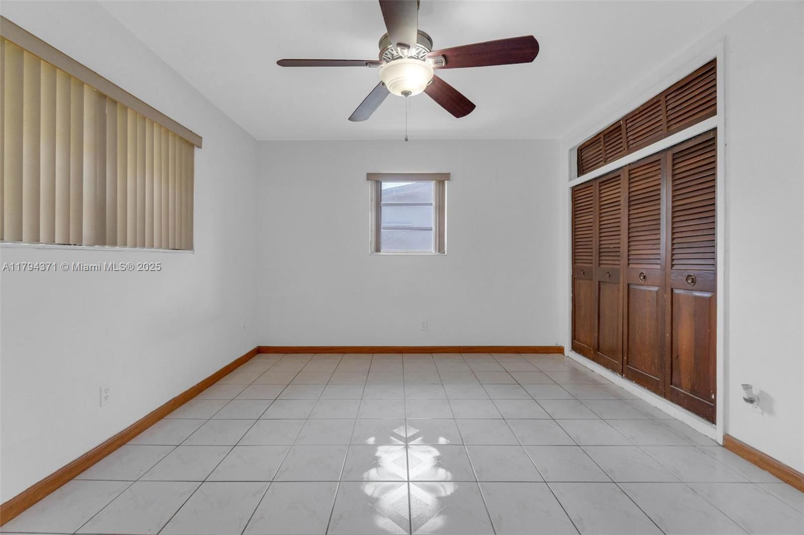 Real estate property located at 700 76th Ave, Broward, Boulevard Heights Sec 11, Pembroke Pines, FL