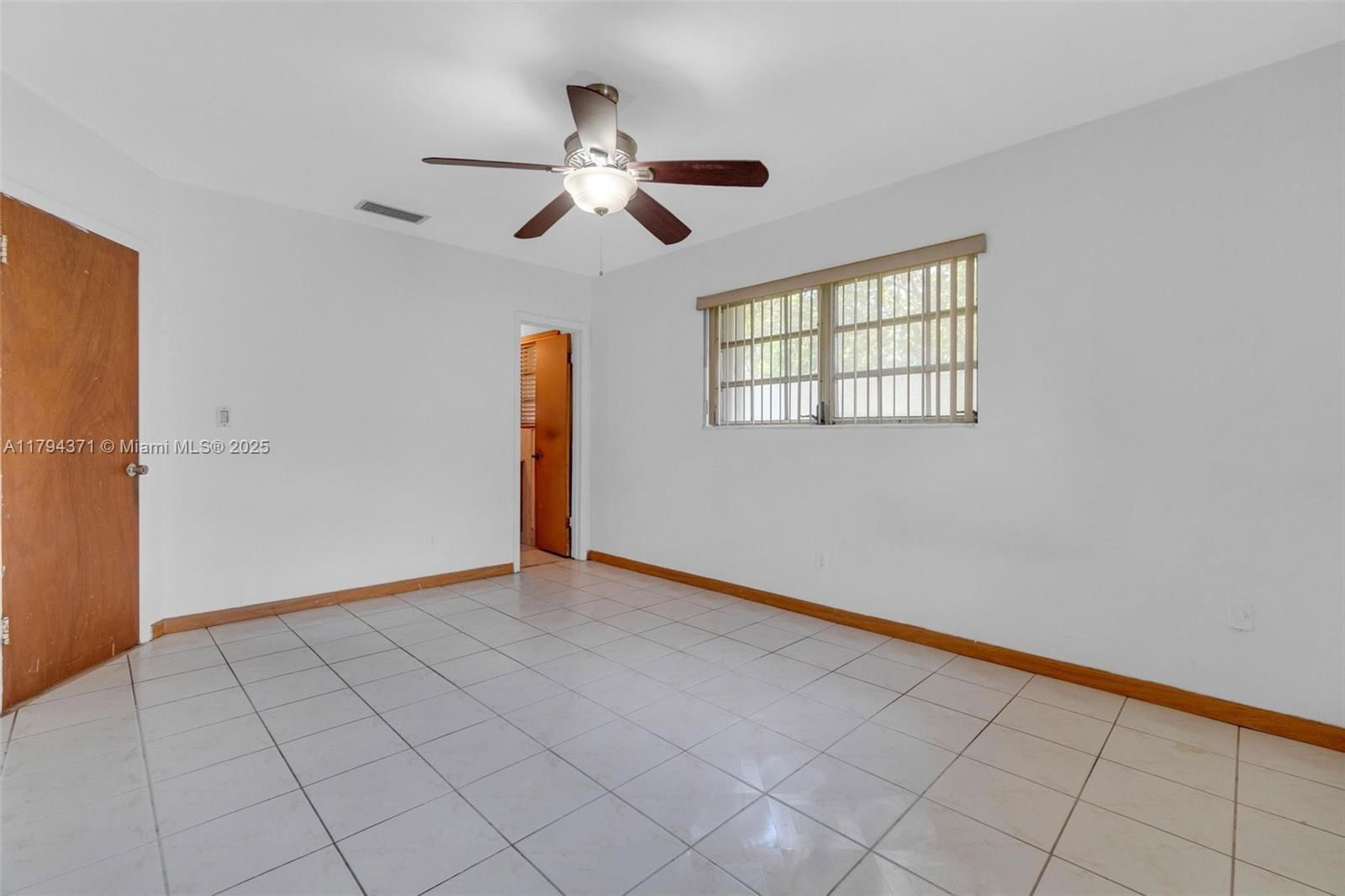 Real estate property located at 700 76th Ave, Broward, Boulevard Heights Sec 11, Pembroke Pines, FL
