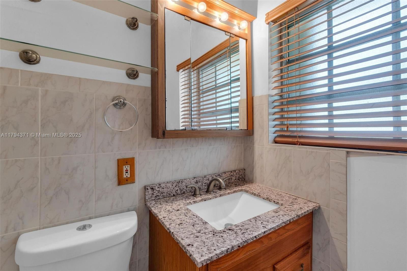 Real estate property located at 700 76th Ave, Broward, Boulevard Heights Sec 11, Pembroke Pines, FL