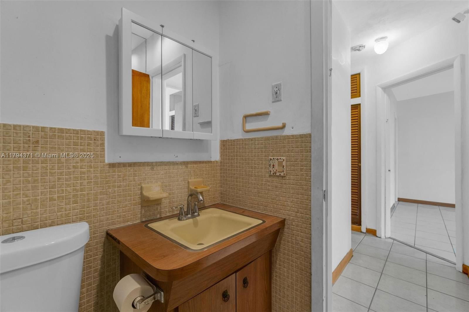 Real estate property located at 700 76th Ave, Broward, Boulevard Heights Sec 11, Pembroke Pines, FL