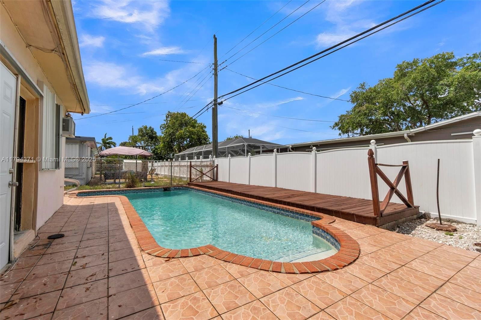 Real estate property located at 700 76th Ave, Broward, Boulevard Heights Sec 11, Pembroke Pines, FL