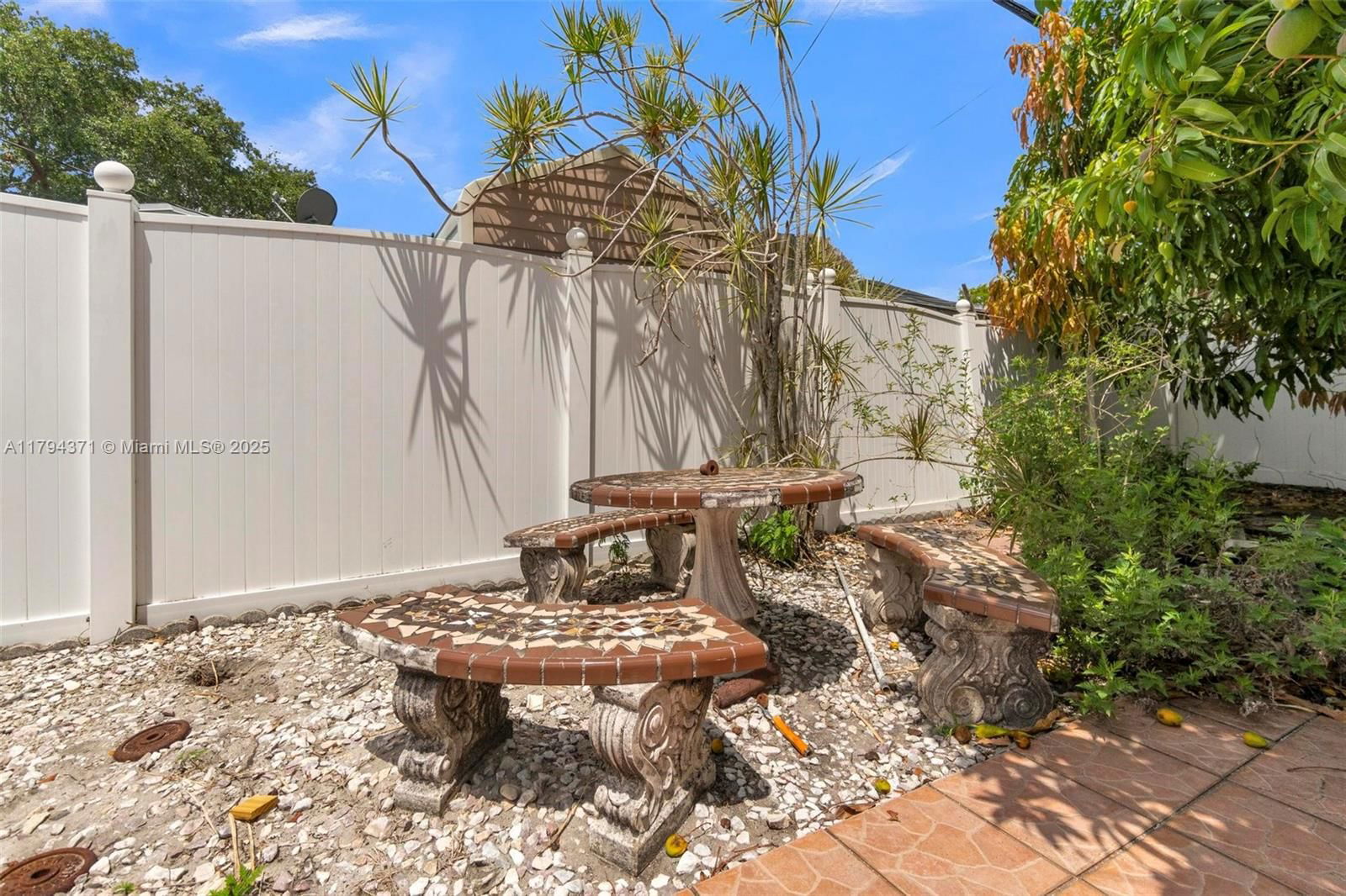 Real estate property located at 700 76th Ave, Broward, Boulevard Heights Sec 11, Pembroke Pines, FL