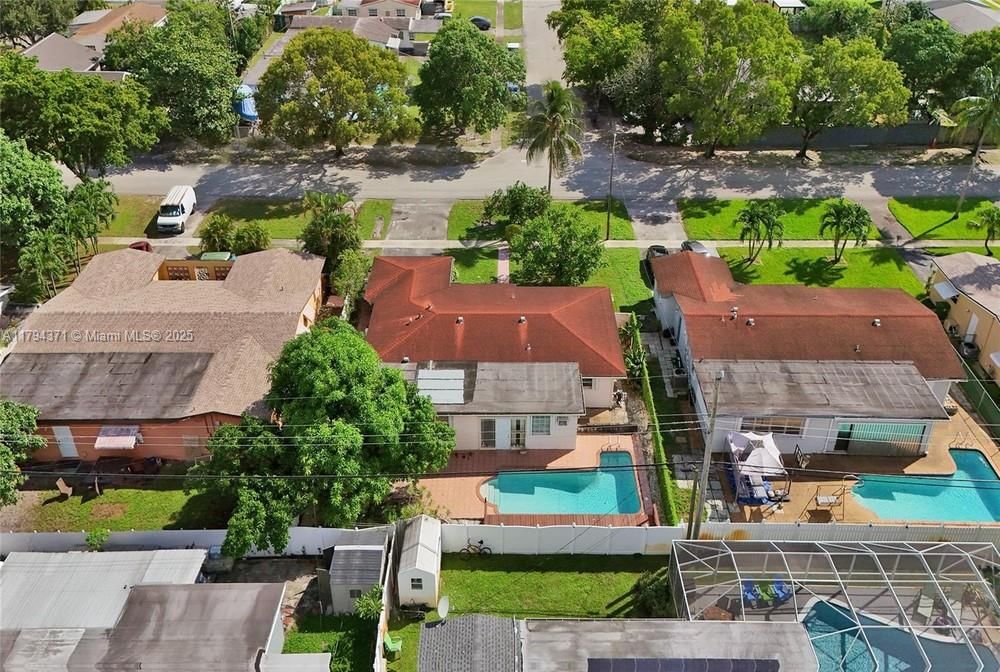 Real estate property located at 700 76th Ave, Broward, Boulevard Heights Sec 11, Pembroke Pines, FL