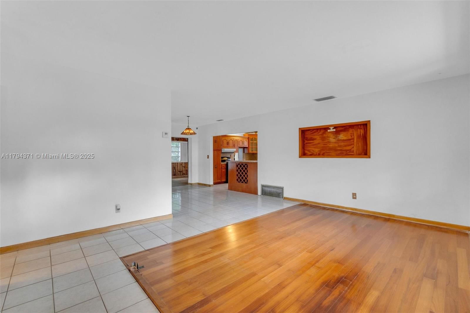 Real estate property located at 700 76th Ave, Broward, Boulevard Heights Sec 11, Pembroke Pines, FL