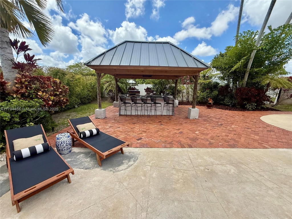 Real estate property located at 9720 104th Ct, Miami-dade, Kendale Sec 2, Miami, FL