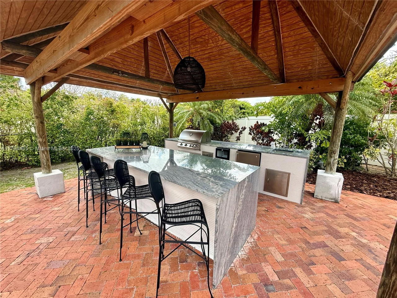 Real estate property located at 9720 104th Ct, Miami-dade, Kendale Sec 2, Miami, FL