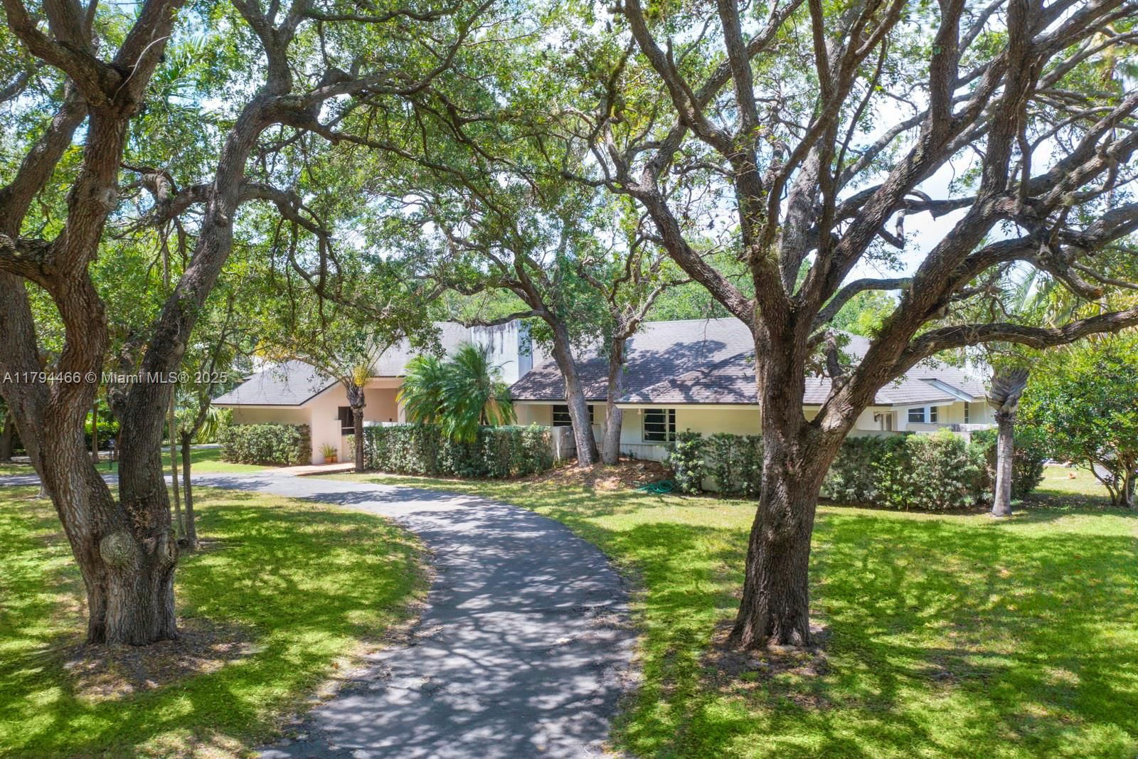 Real estate property located at 6255 99th Ter, Miami-dade, Pine Acres Ests, Pinecrest, FL